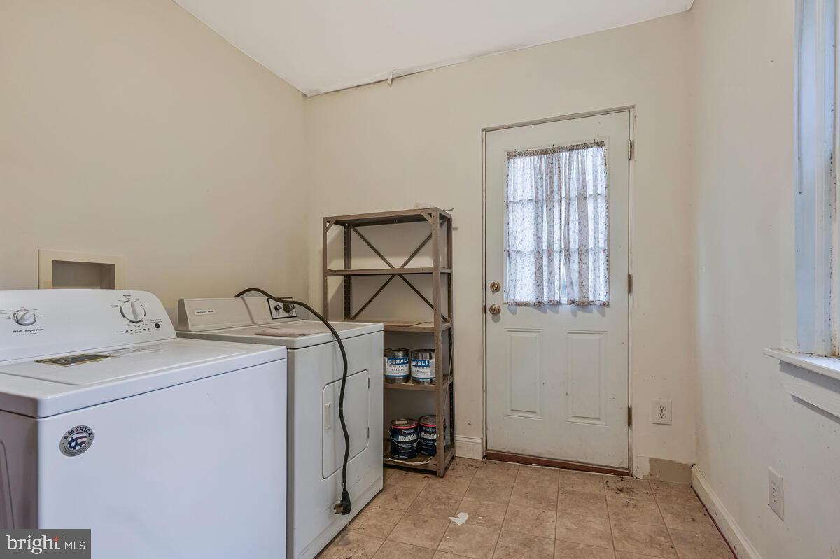 OLD VILLAGE - Residential