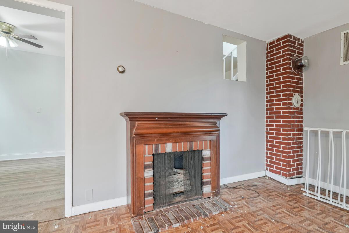 OLD VILLAGE - Residential