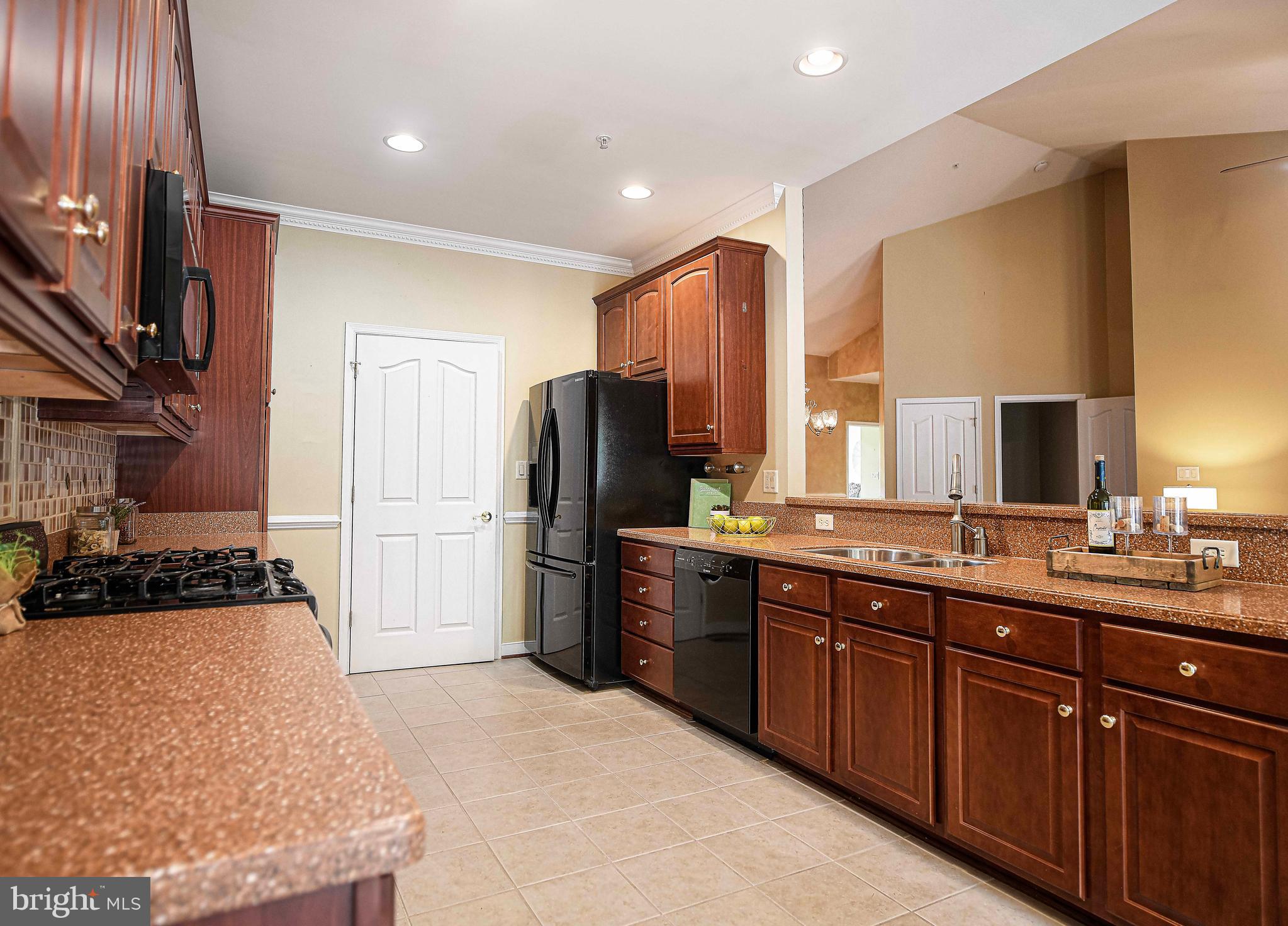 HICKORY OVERLOOK - Residential