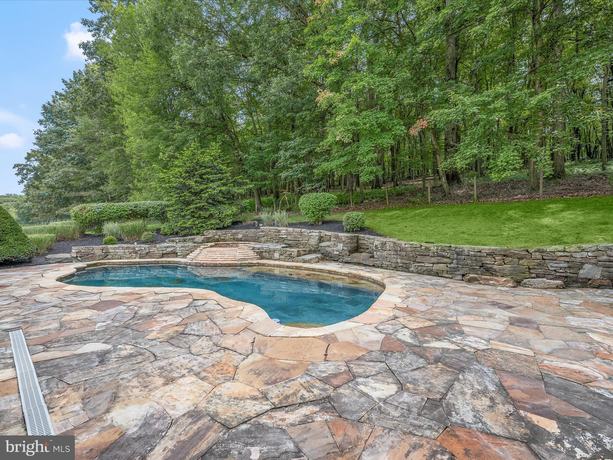 CAMERON MILL - Residential