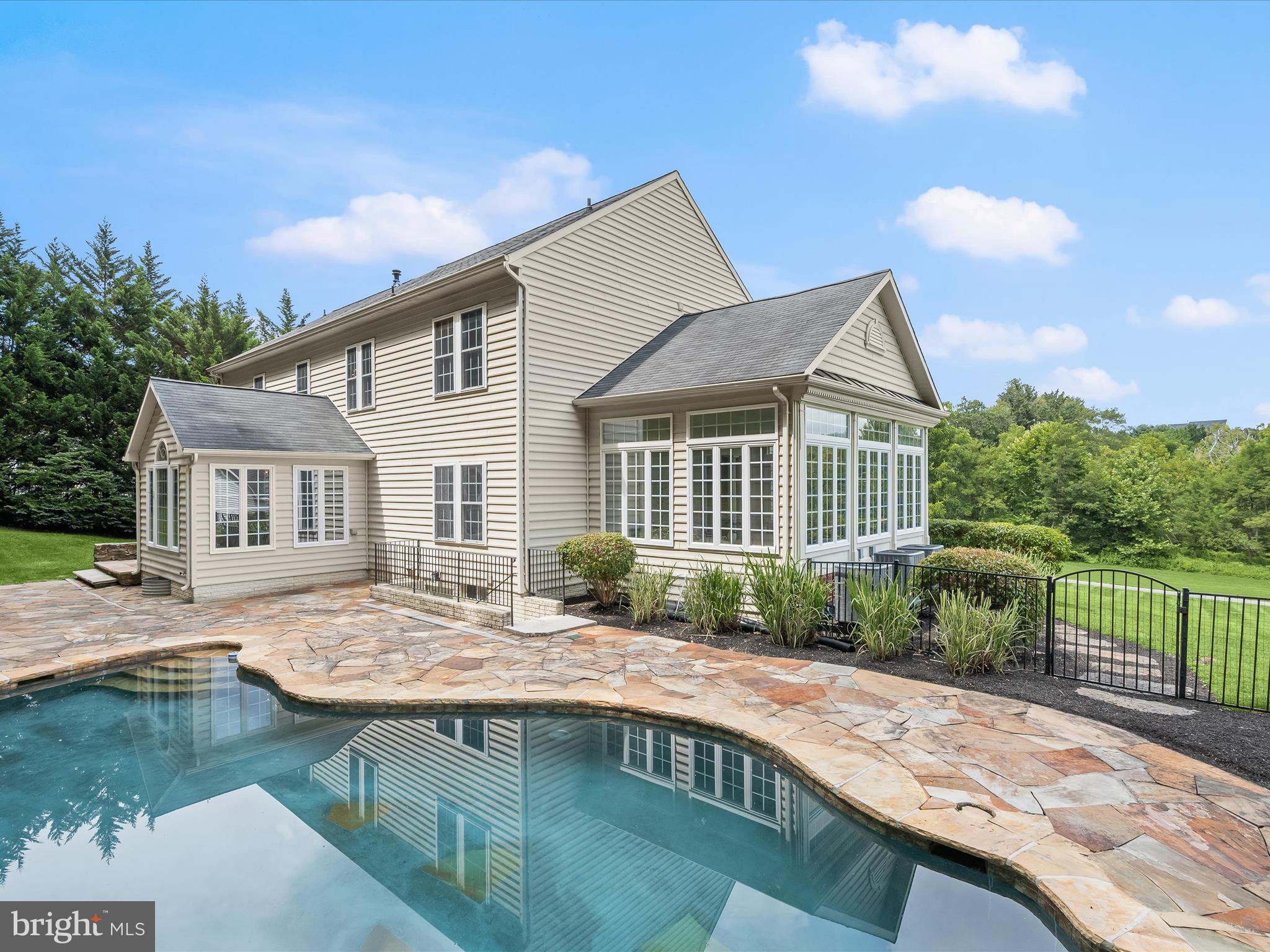 CAMERON MILL - Residential