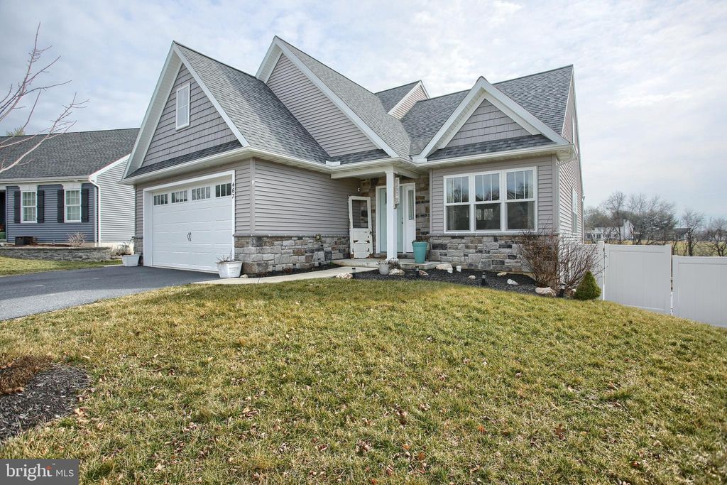 Photo of 467 HAMILTON CT, MANHEIM, PA 17545 (MLS # PALA2031158)