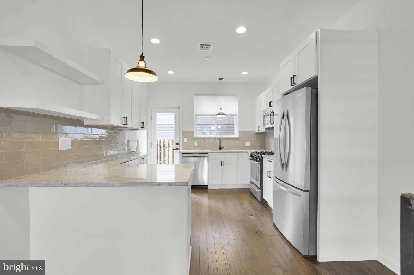 FISHTOWN - Residential Lease