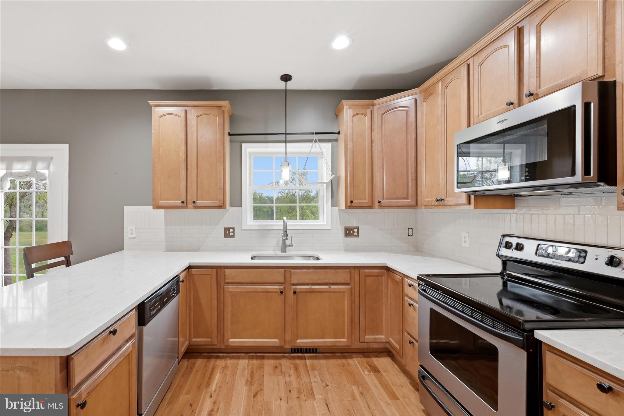 LAKE HOLIDAY ESTATES - Residential