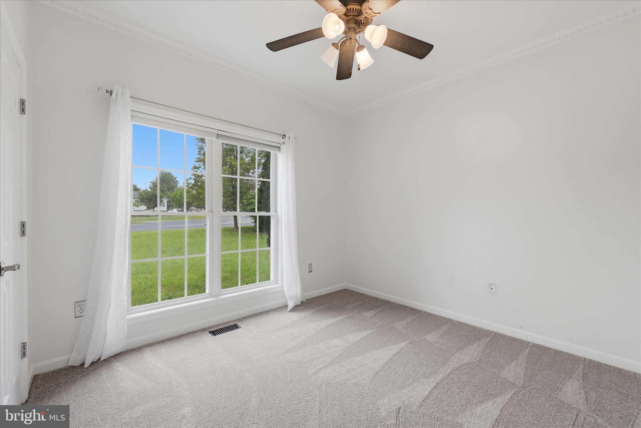 LAKE HOLIDAY ESTATES - Residential