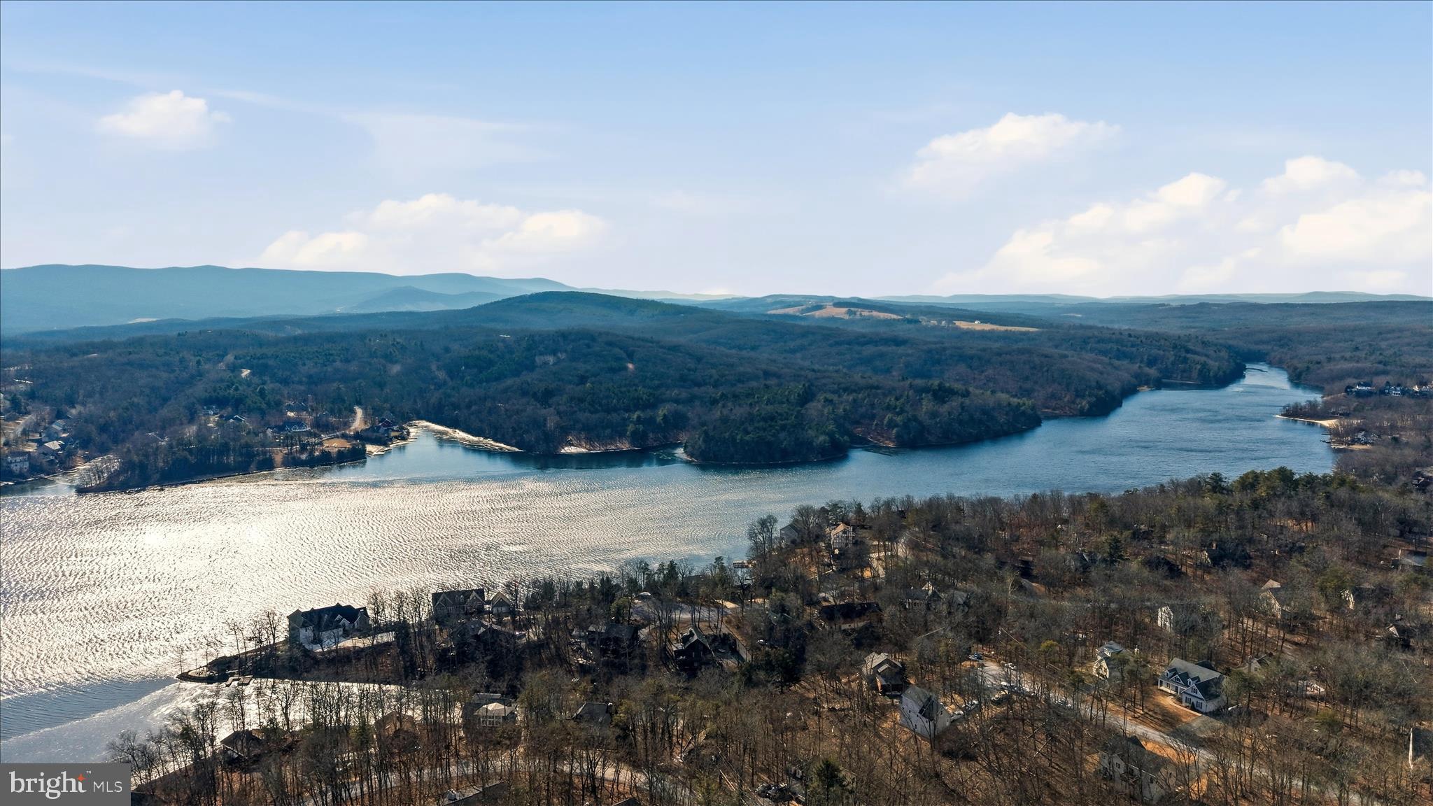 LAKE HOLIDAY ESTATES - Residential