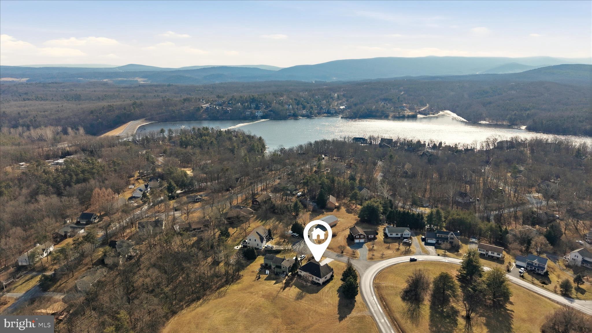 LAKE HOLIDAY ESTATES - Residential