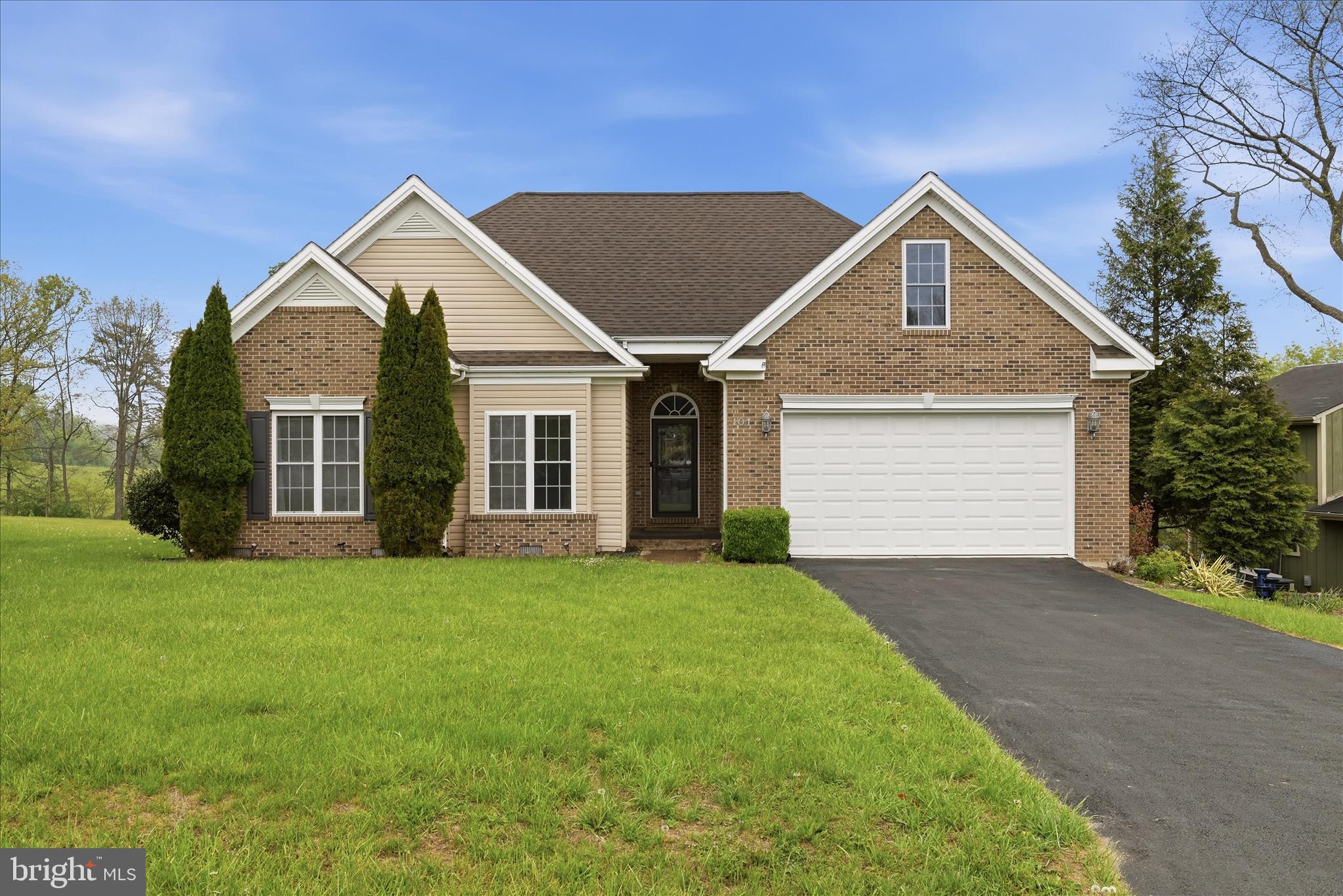 LAKE HOLIDAY ESTATES - Residential