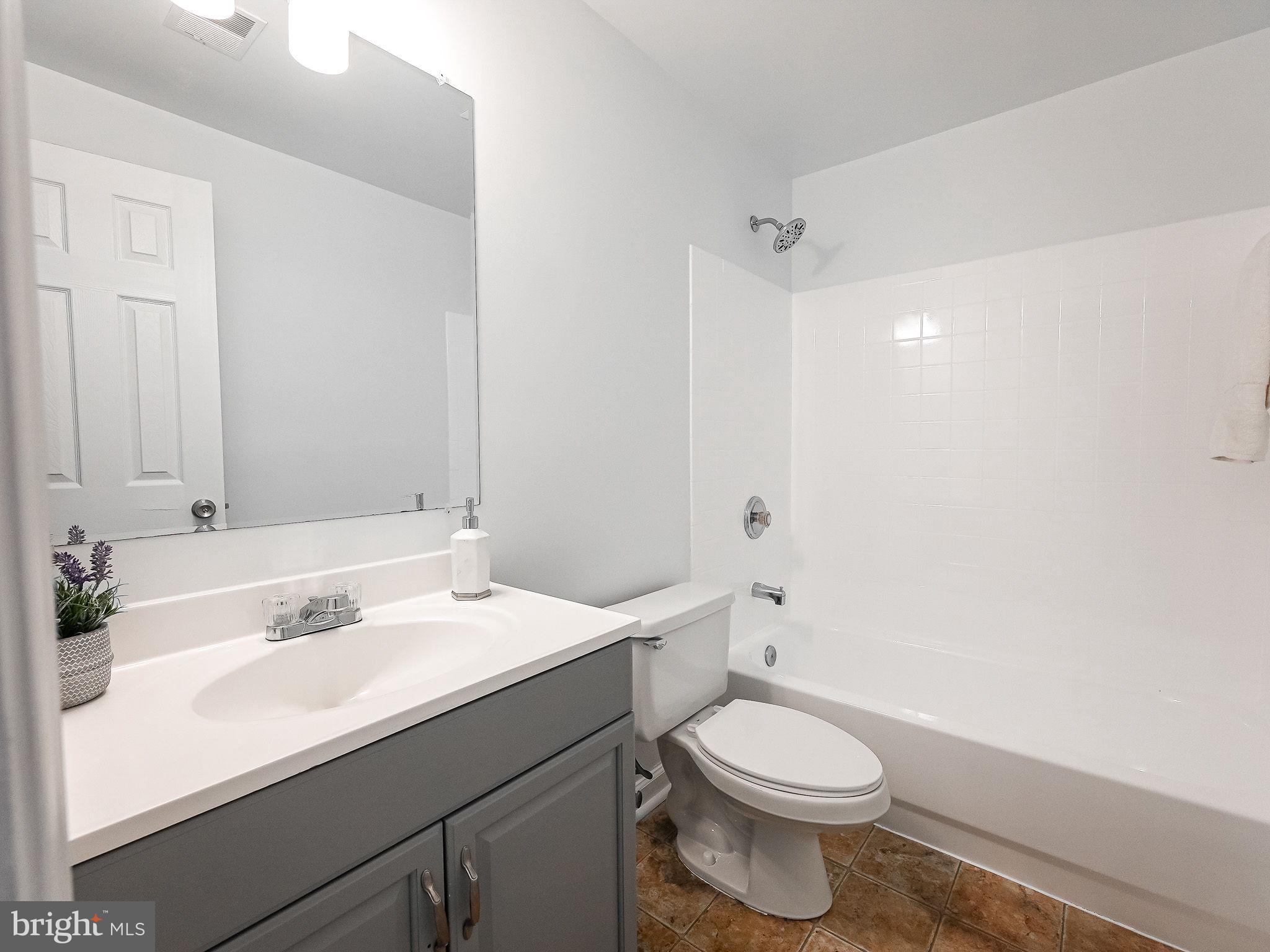NEWPORT - Residential