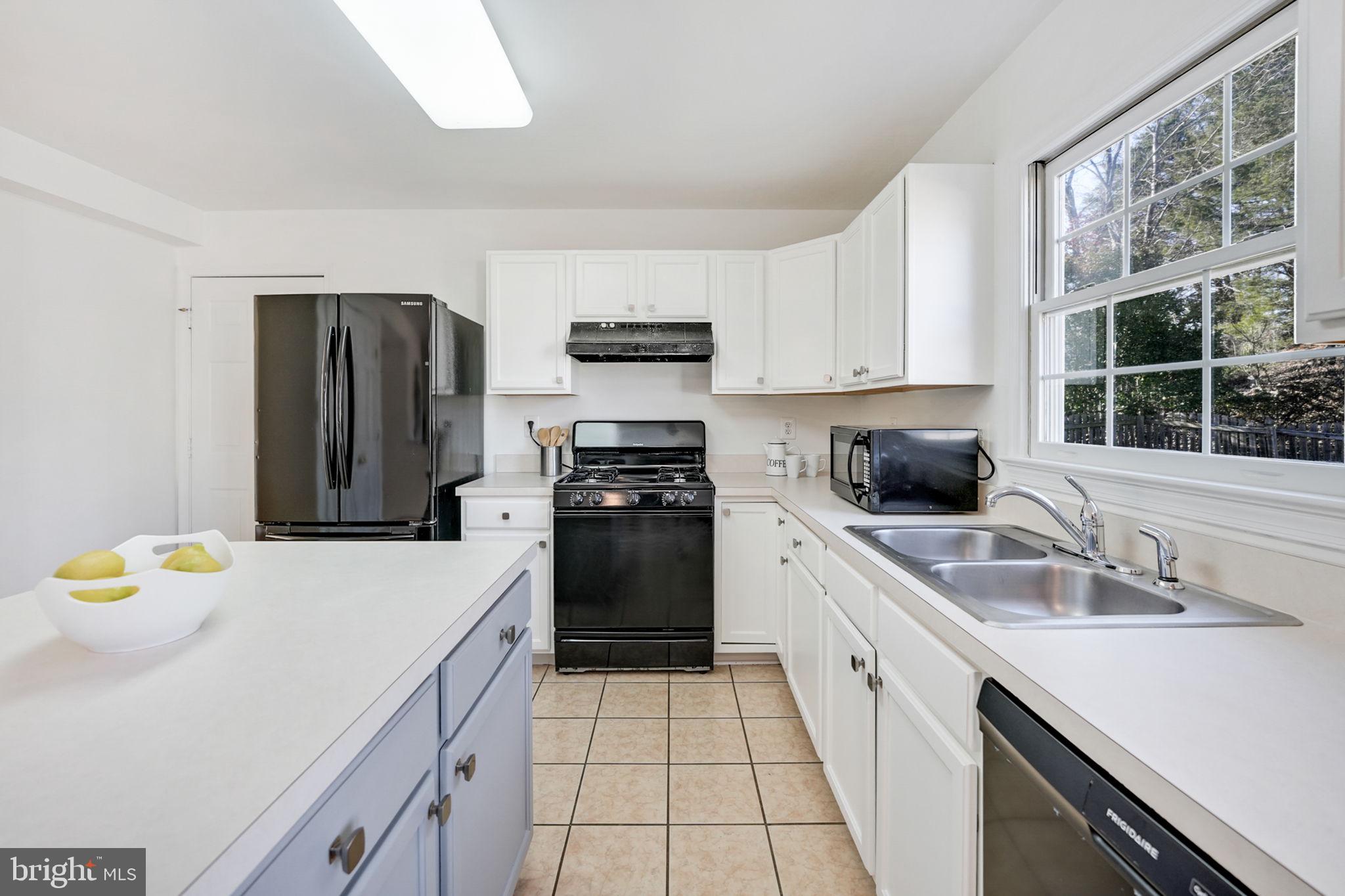NEWPORT - Residential