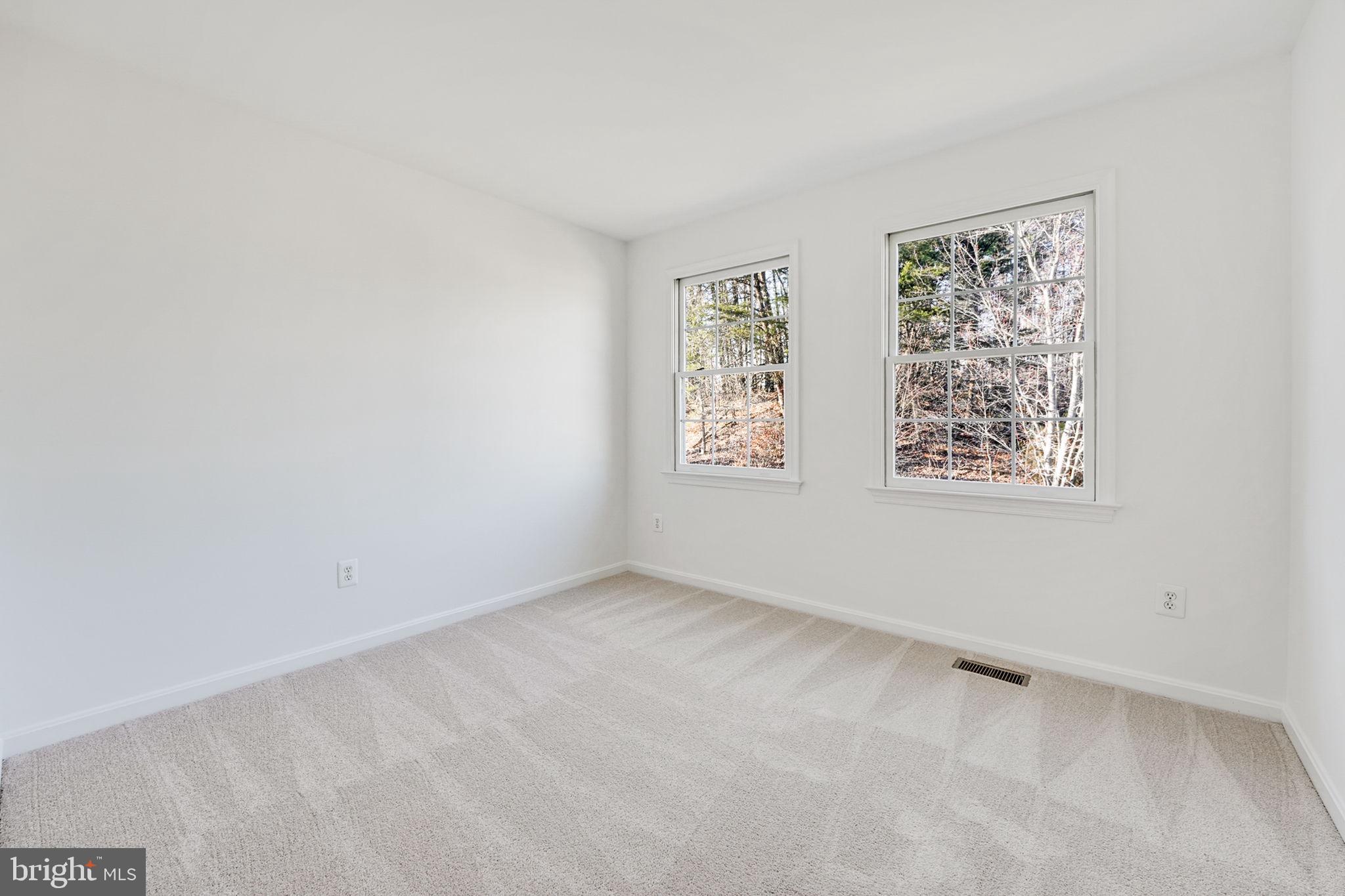 NEWPORT - Residential