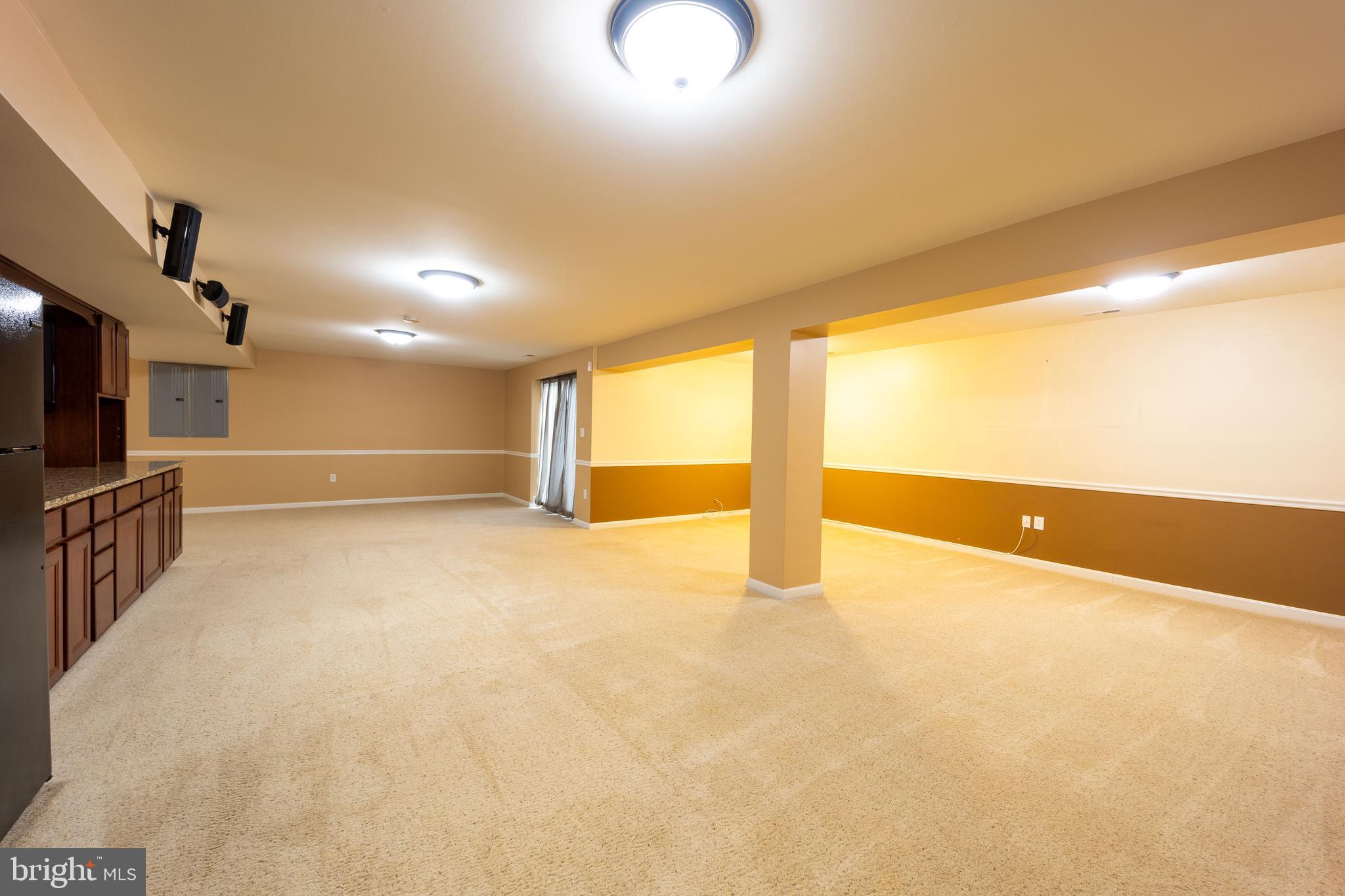 APPLE KNOLLS ESTATES - Residential