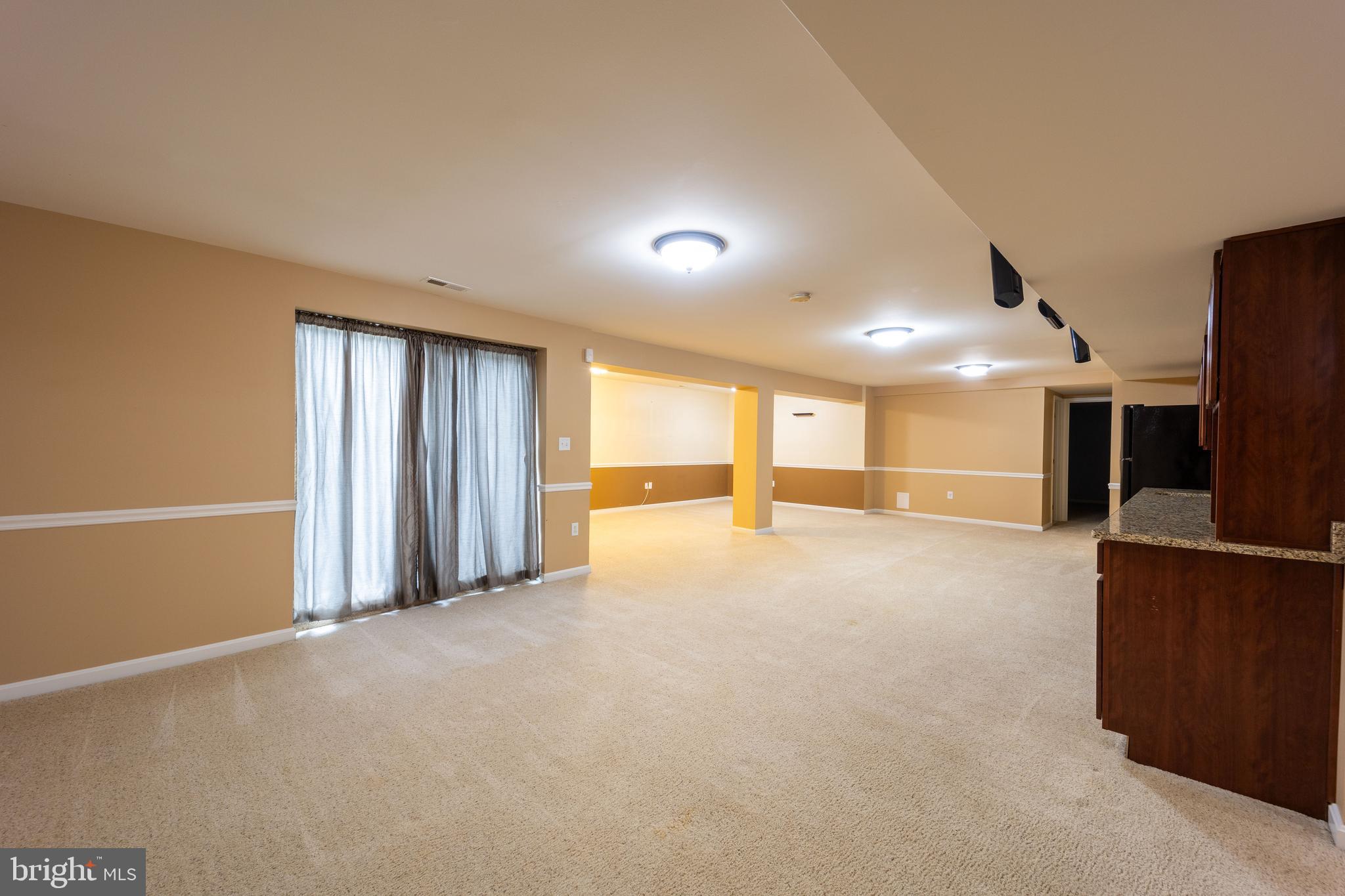 APPLE KNOLLS ESTATES - Residential