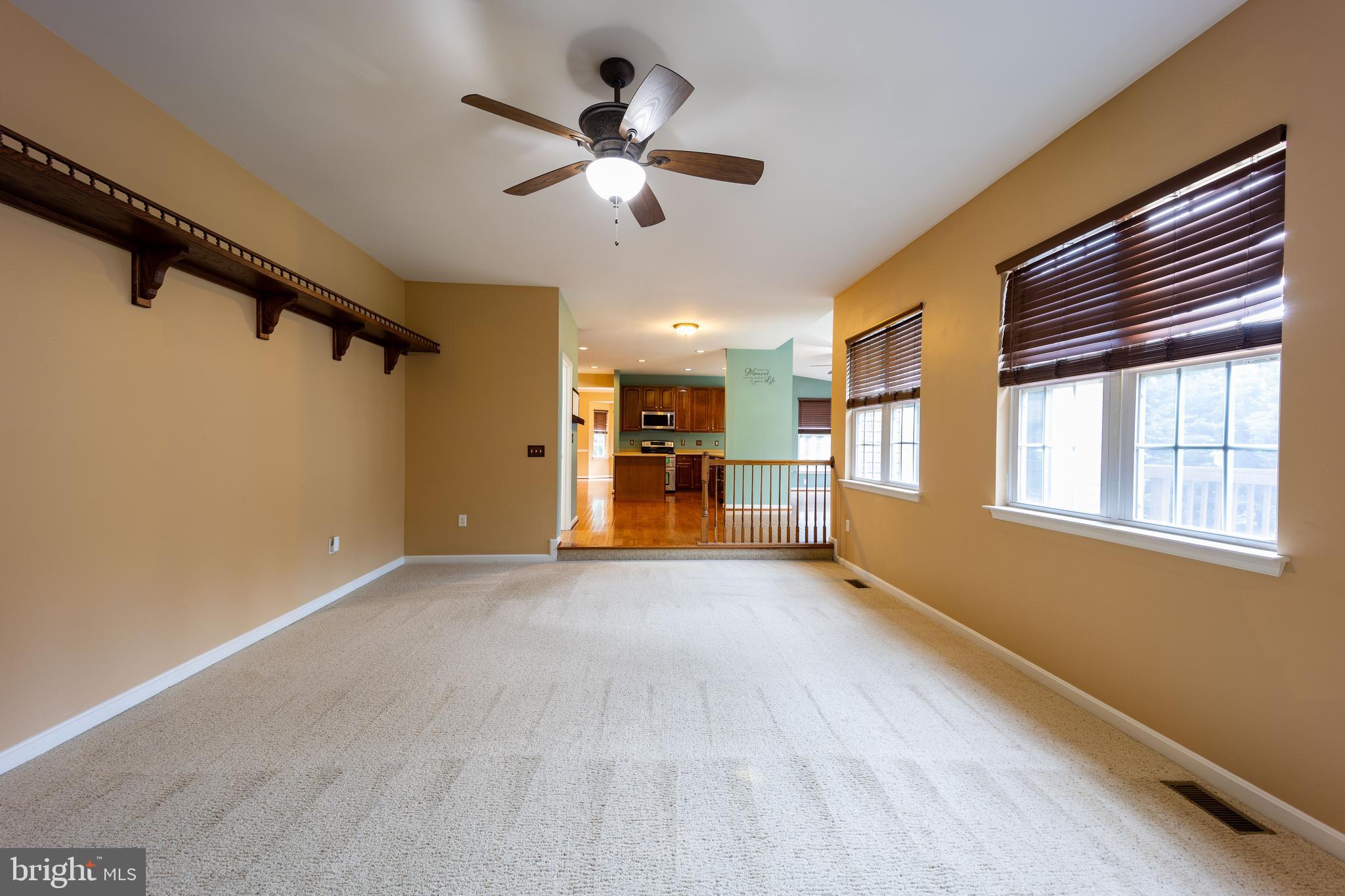 APPLE KNOLLS ESTATES - Residential