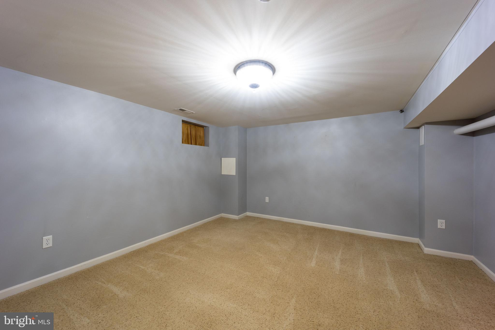 APPLE KNOLLS ESTATES - Residential