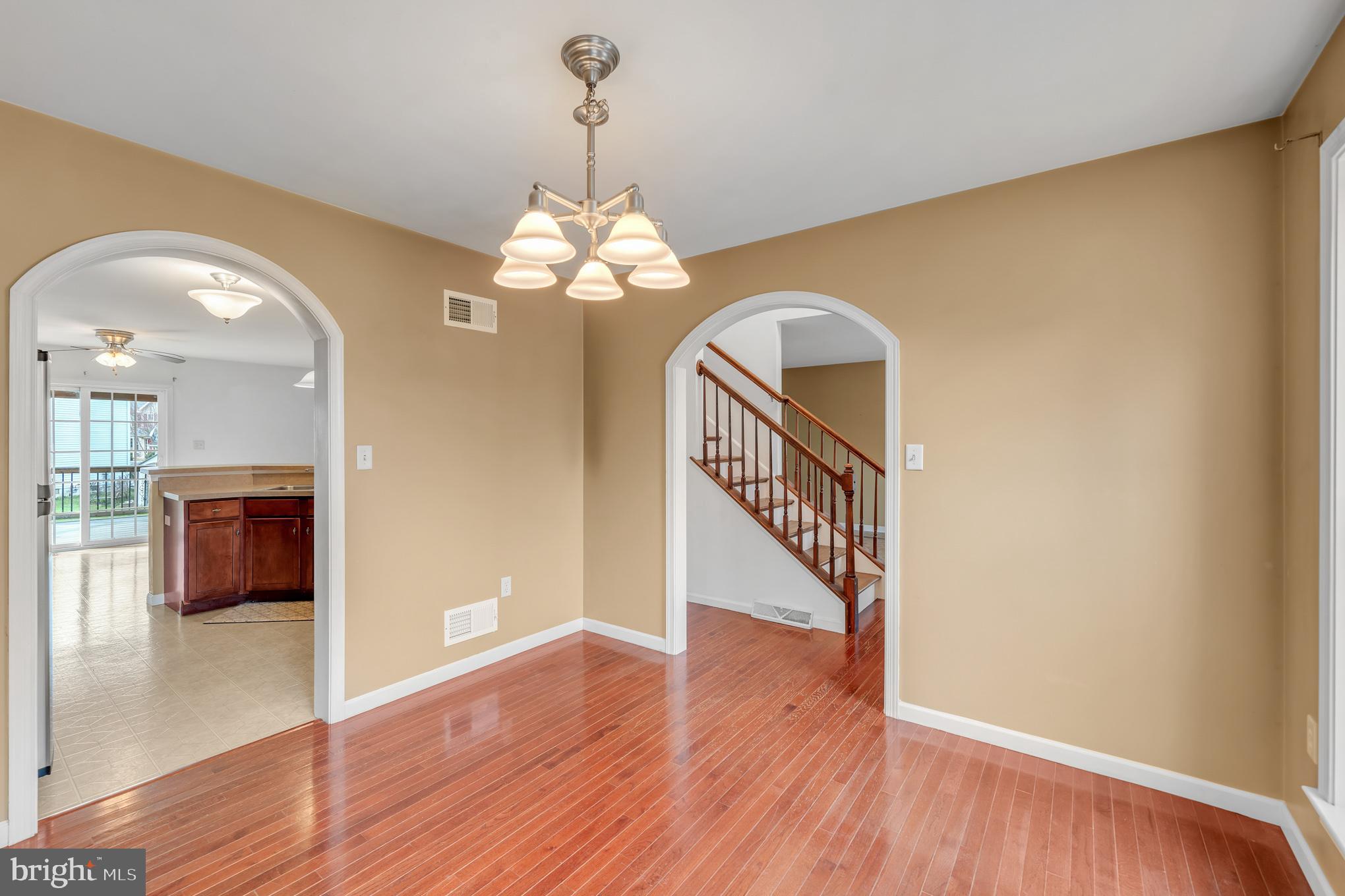 JACOBS CREEK - Residential
