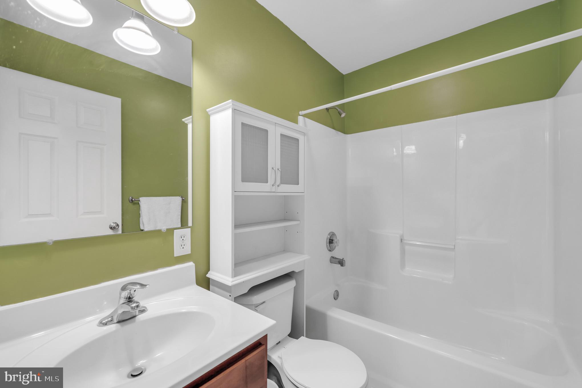 JACOBS CREEK - Residential