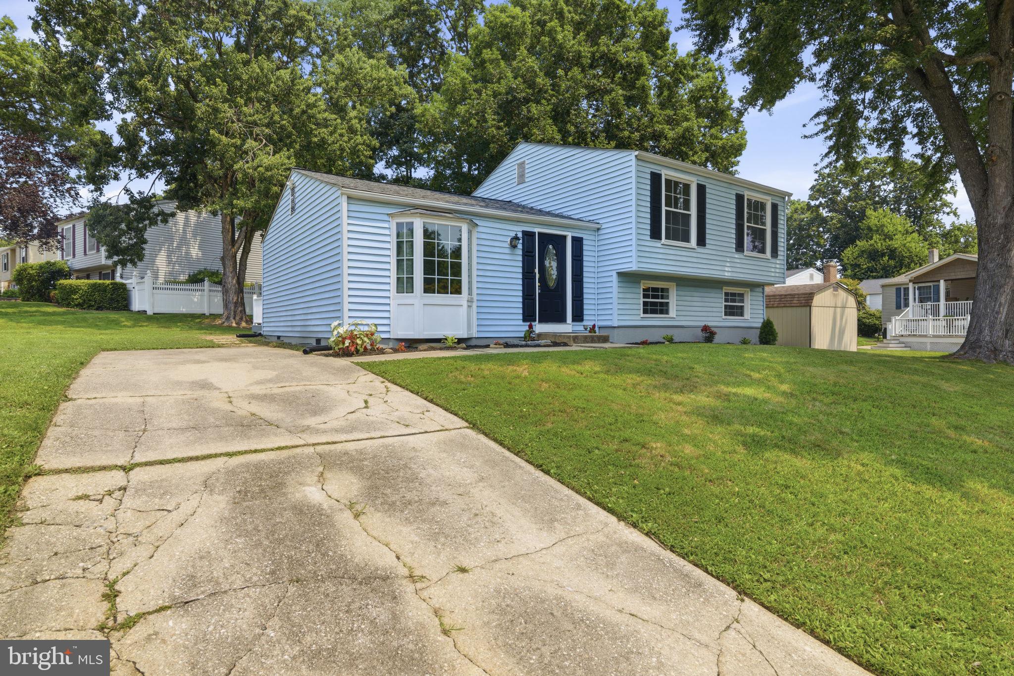 326 ROYAL OAK DRIVE