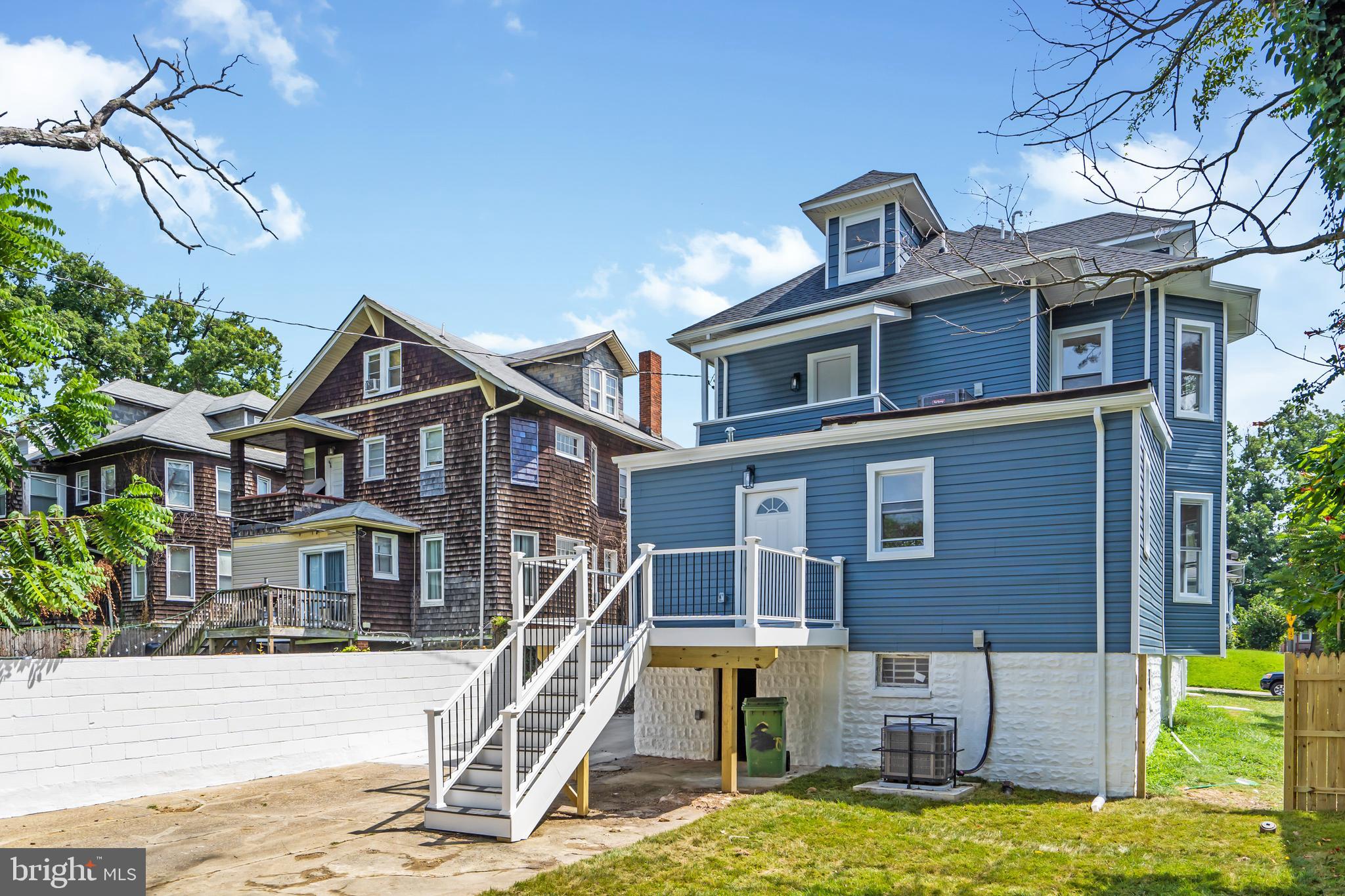 GARWYN OAKS - Residential