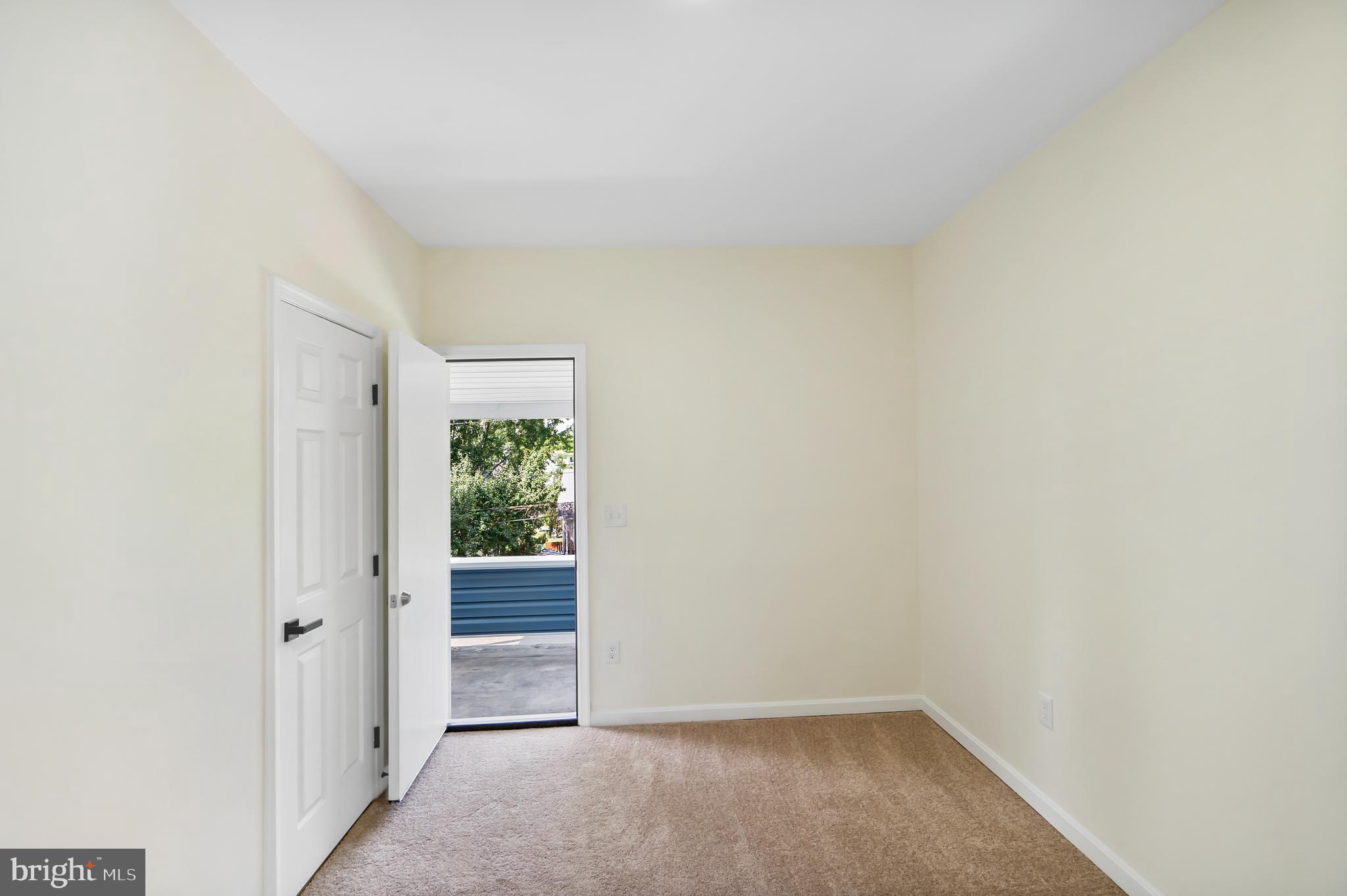 GARWYN OAKS - Residential