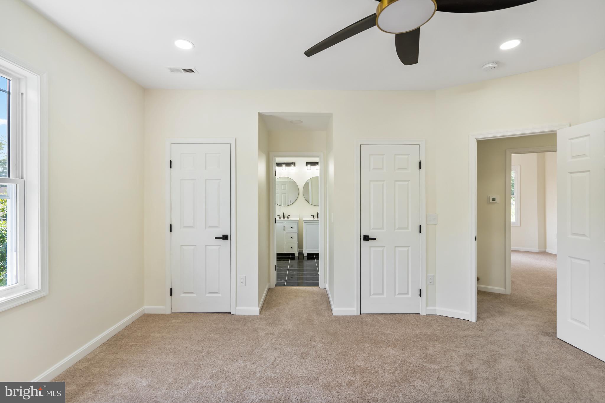 GARWYN OAKS - Residential