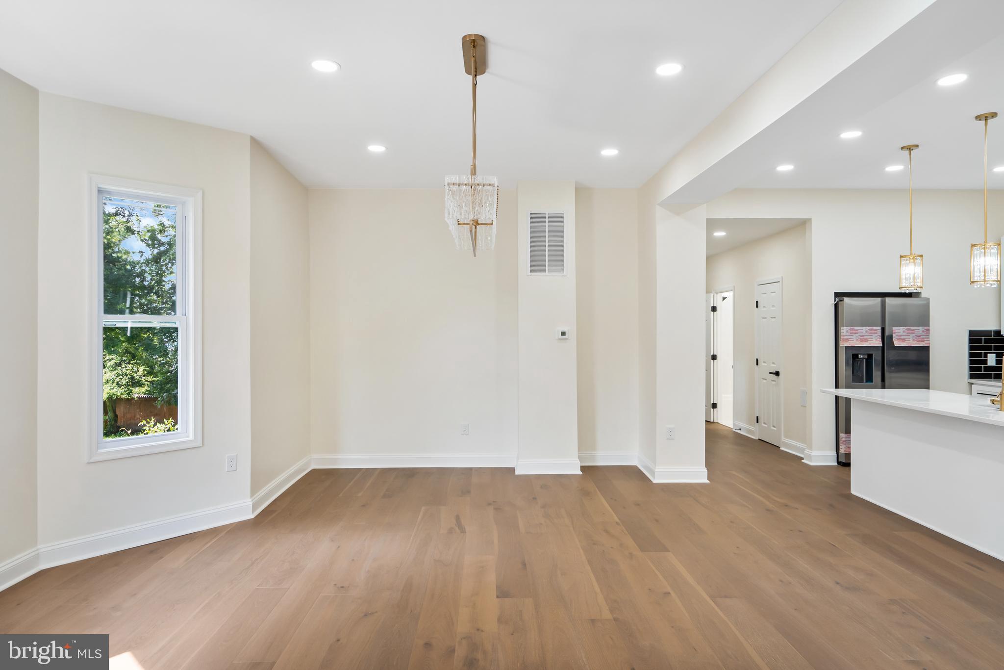 GARWYN OAKS - Residential