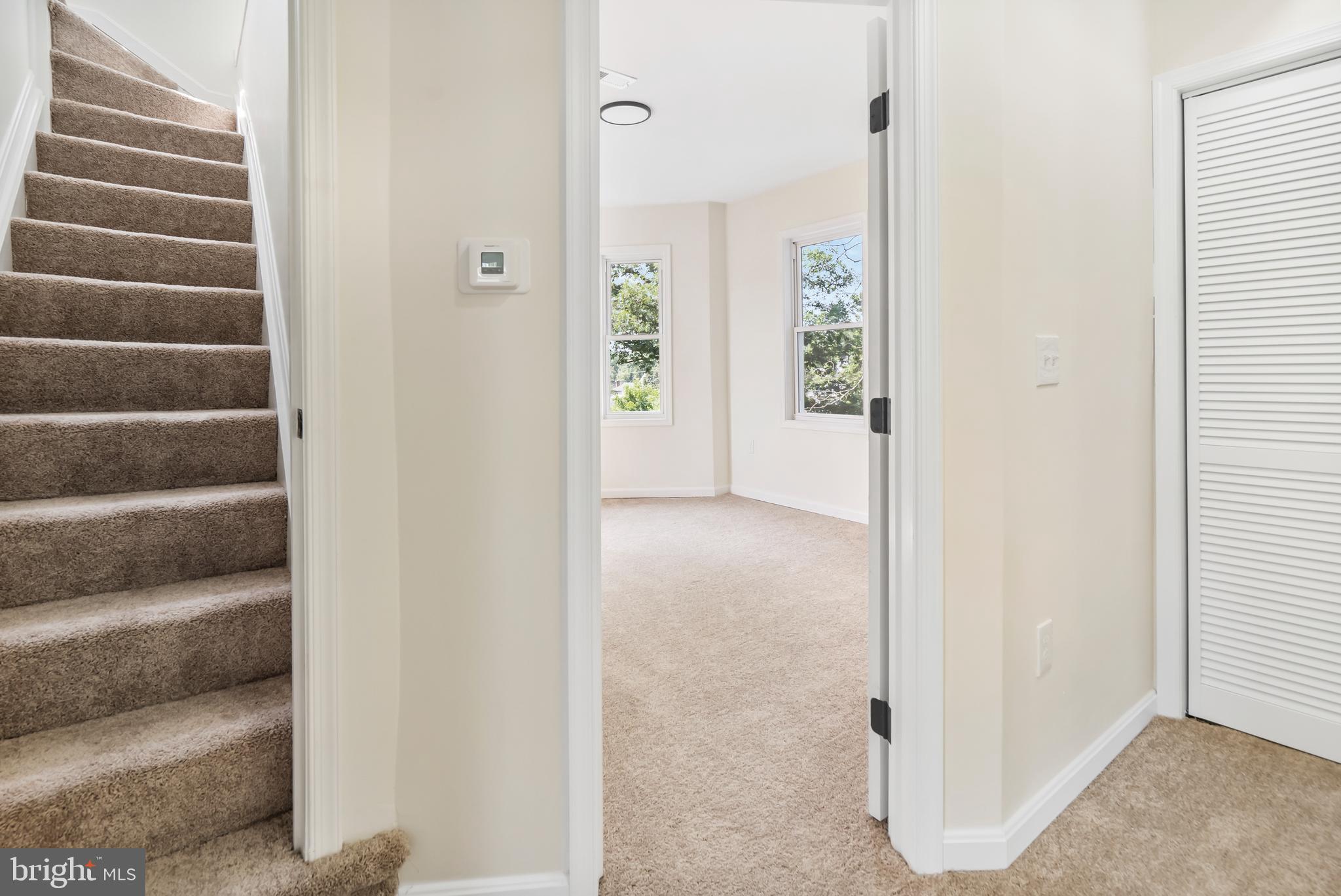 GARWYN OAKS - Residential