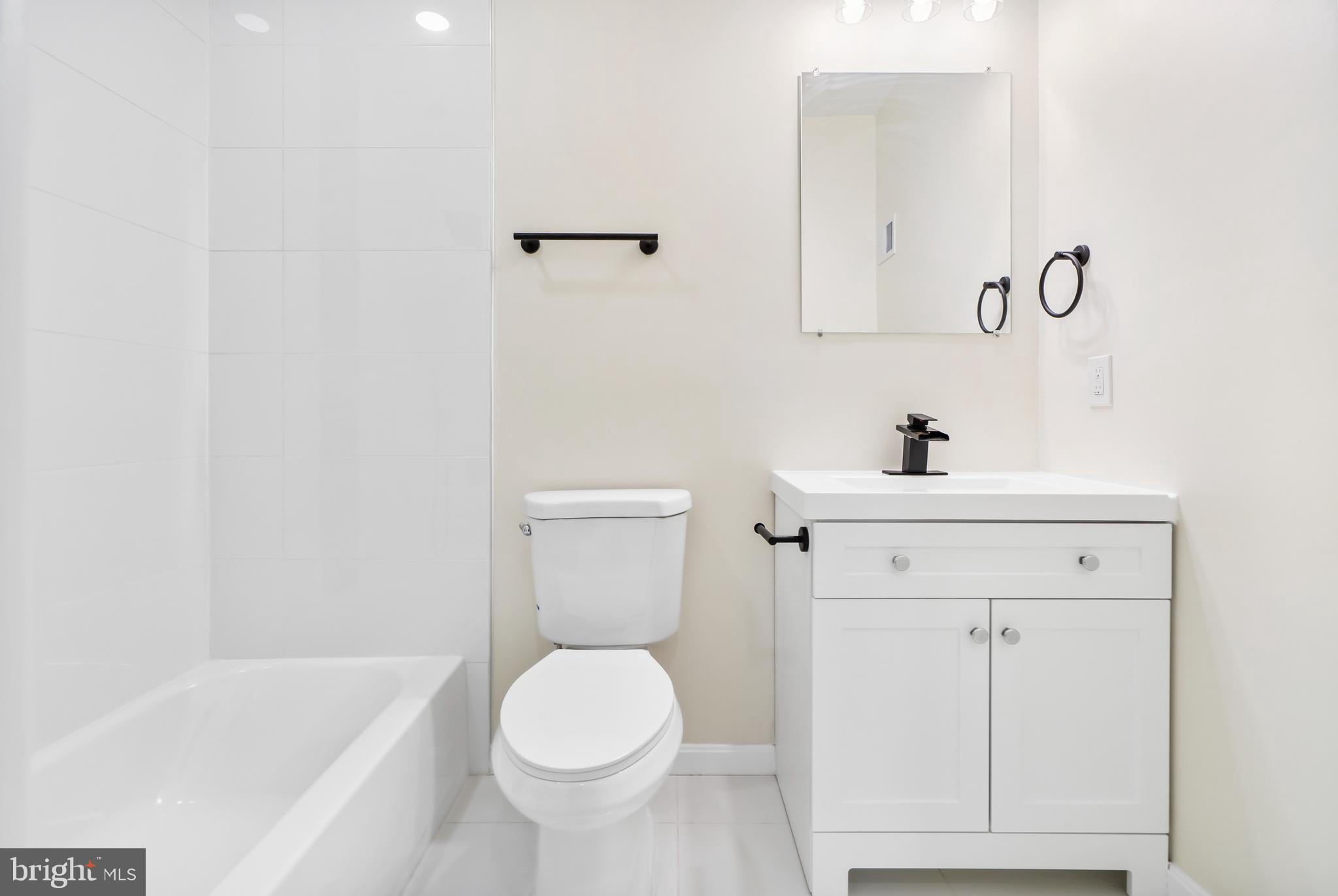 GARWYN OAKS - Residential