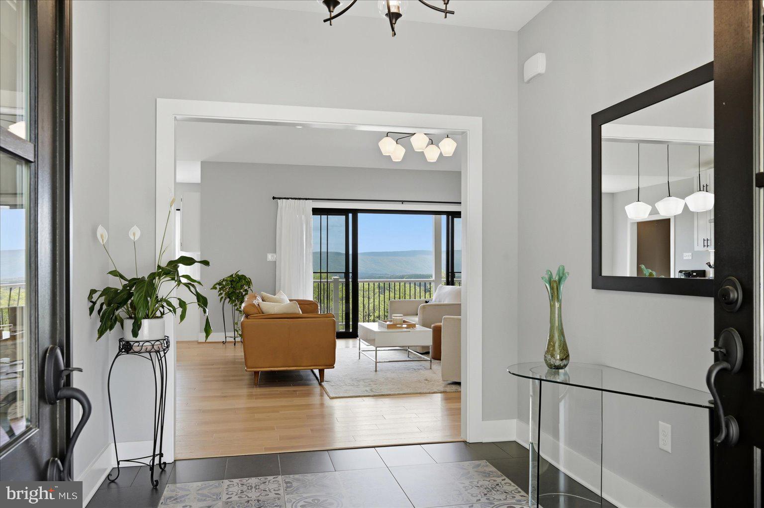 33 KIBO CT