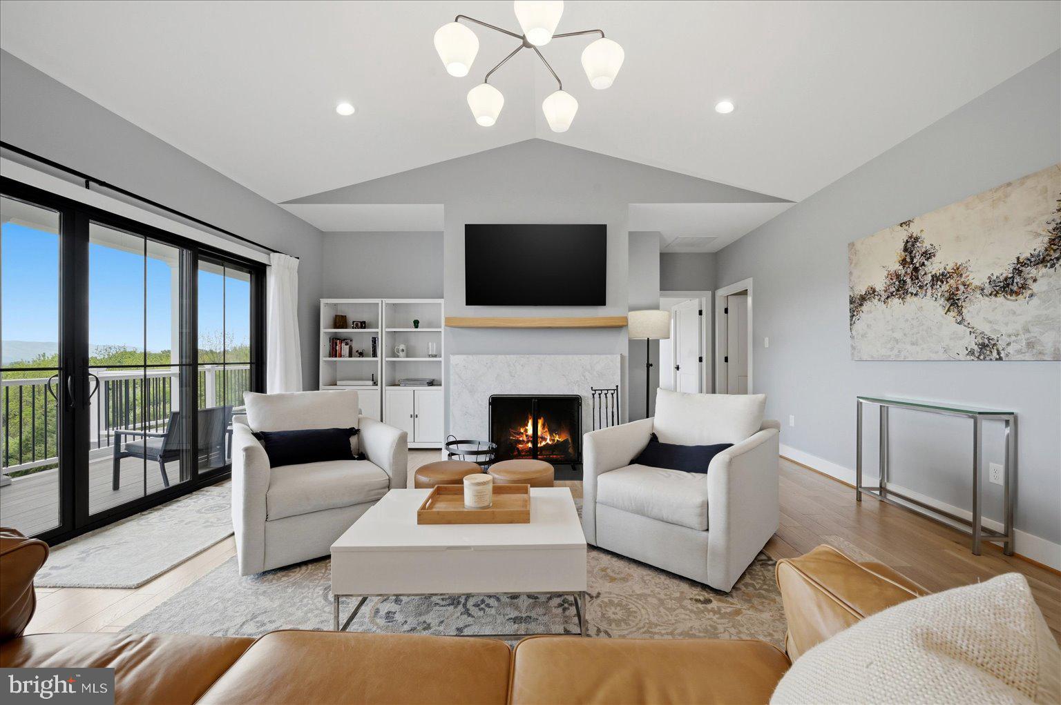 33 KIBO CT