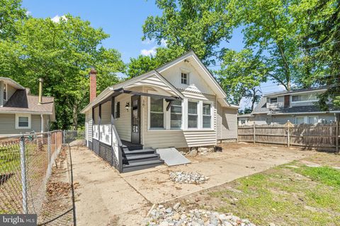 Photo of 165 Lakefront Street, BLACKWOOD, NJ 08012 (MLS # NJCD2097874)