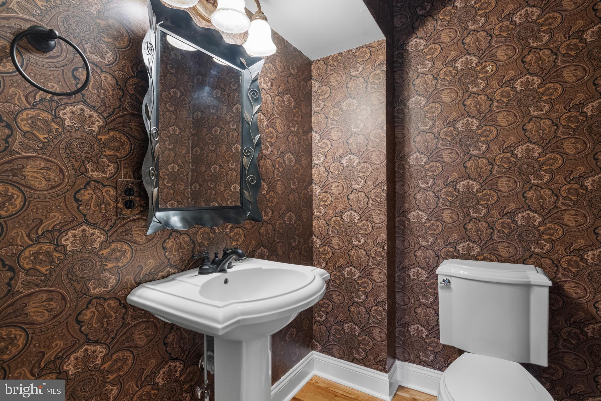 MCGUIRE HILLS - Residential