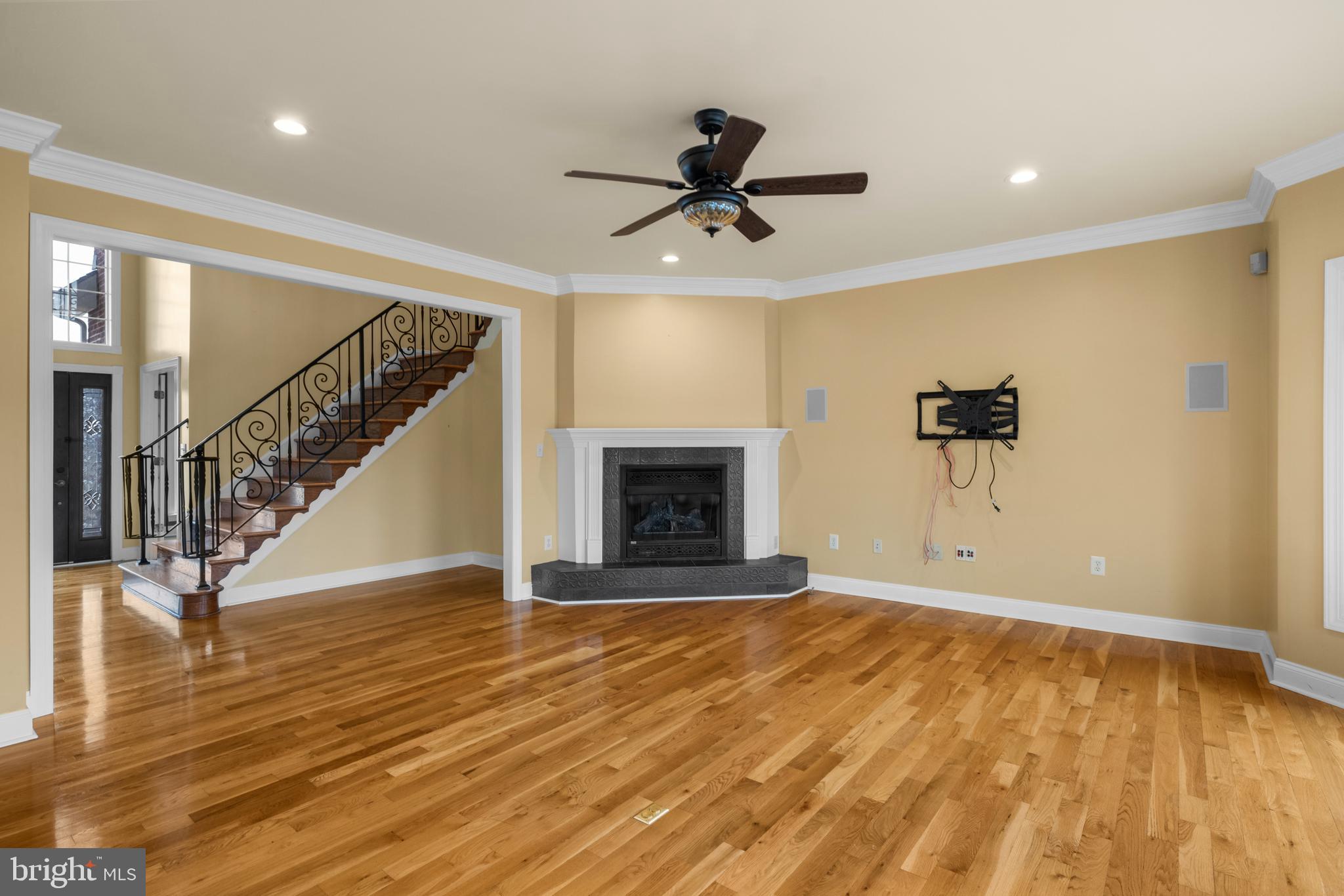 MCGUIRE HILLS - Residential