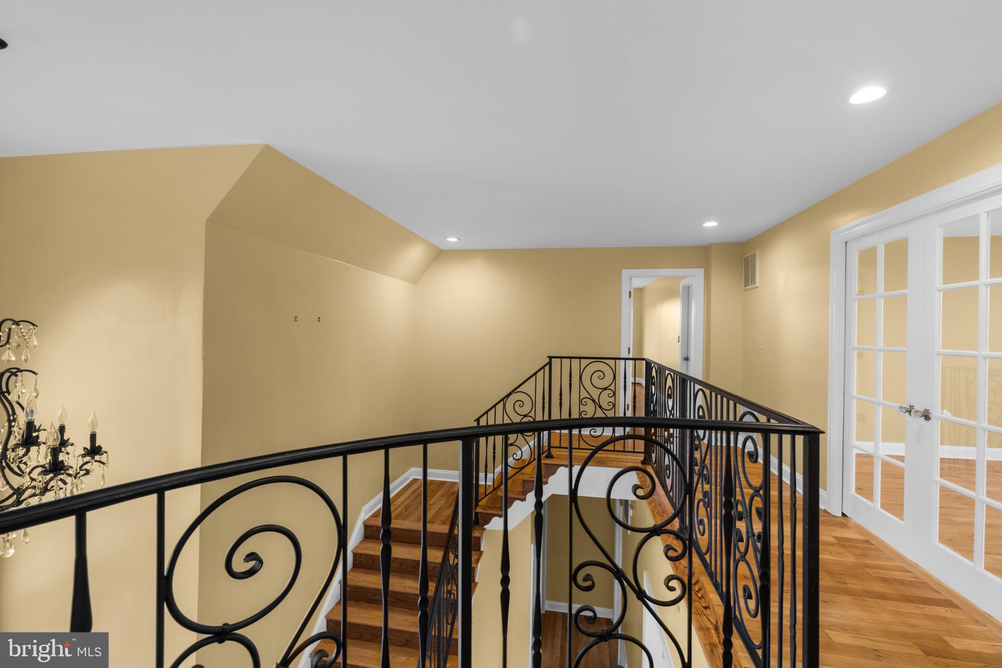 MCGUIRE HILLS - Residential