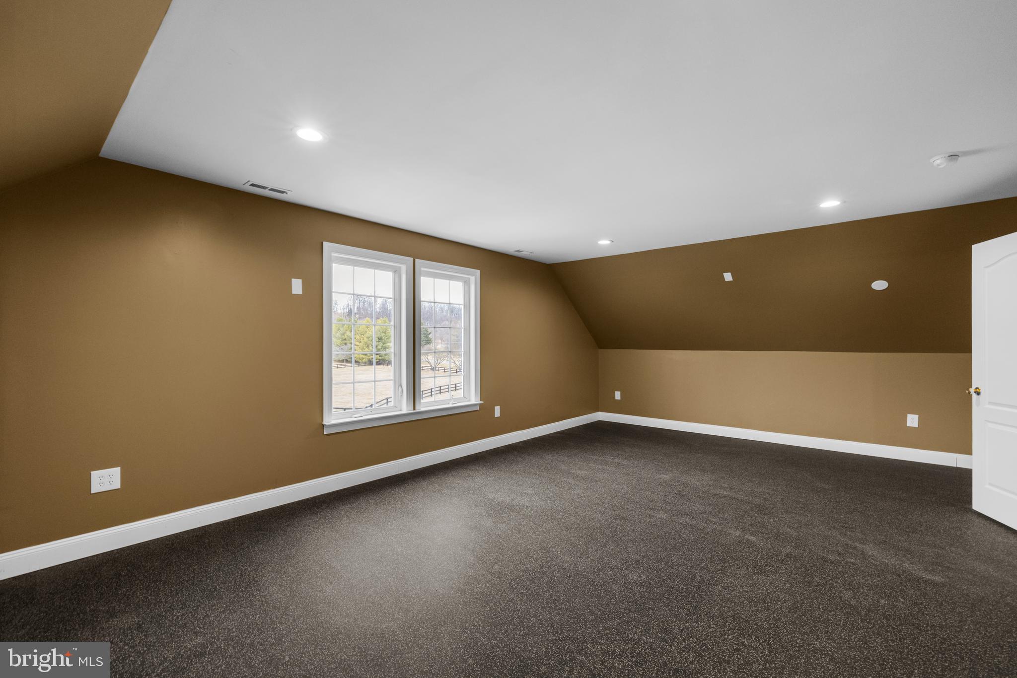 MCGUIRE HILLS - Residential