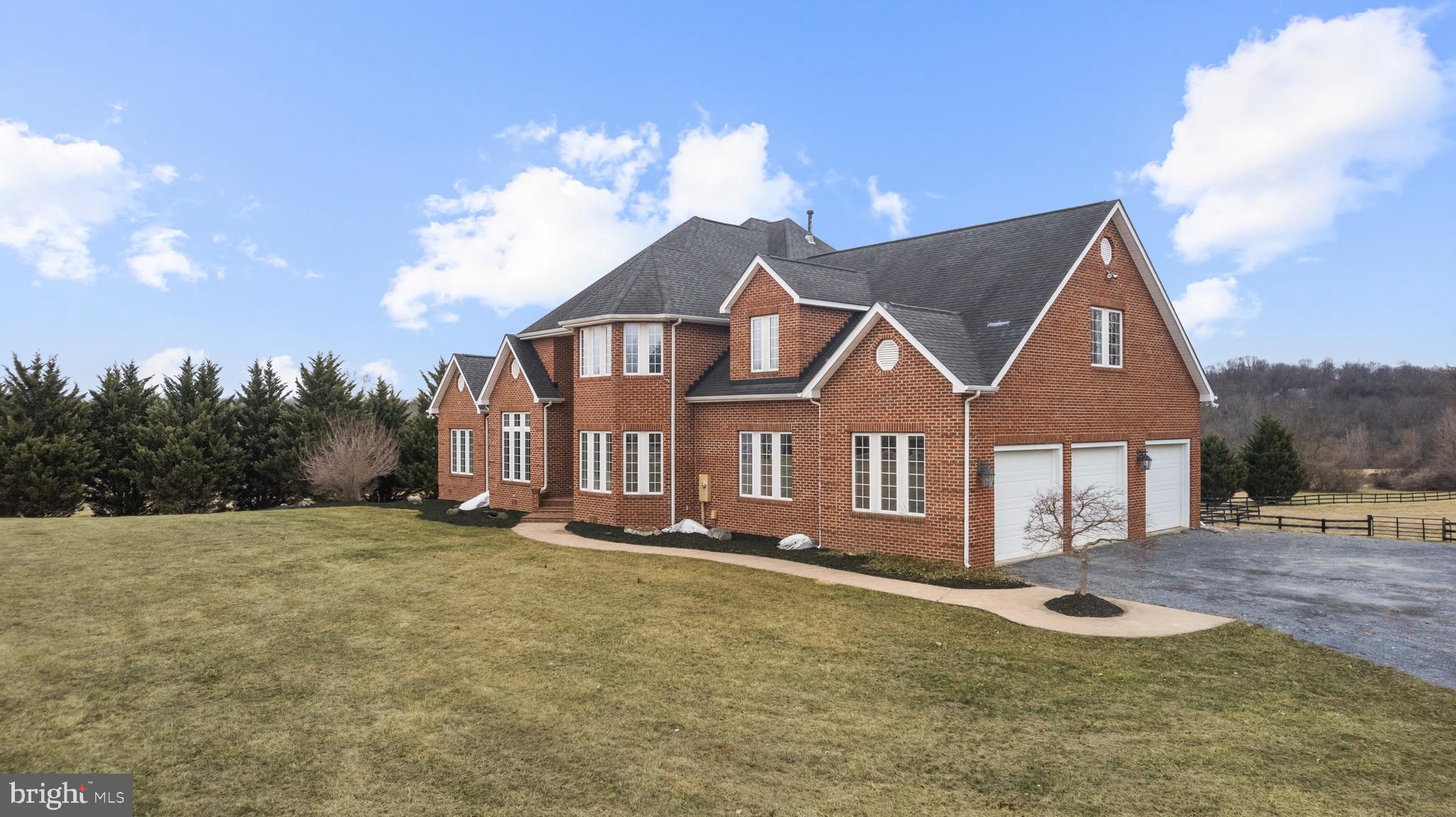 MCGUIRE HILLS - Residential