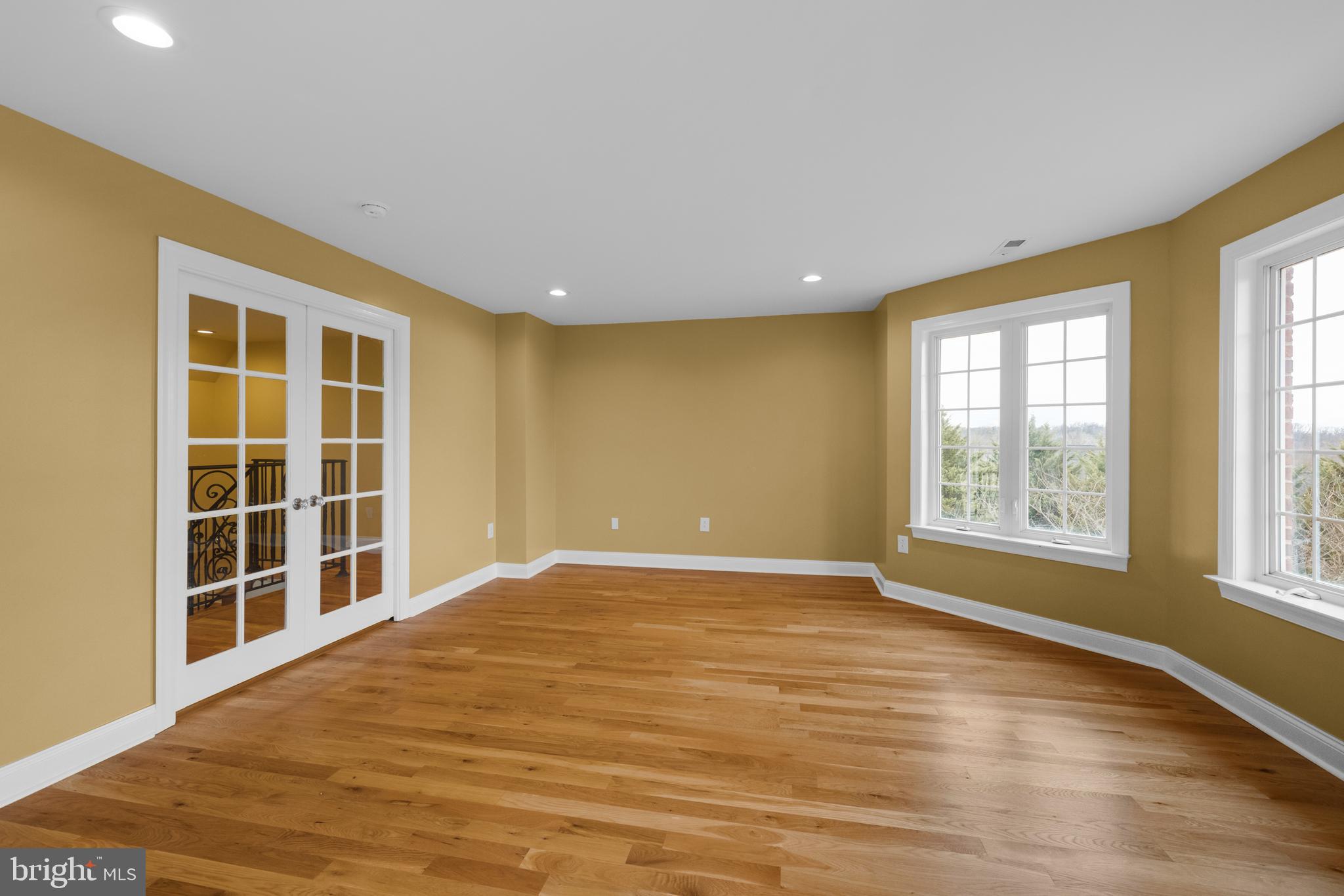 MCGUIRE HILLS - Residential