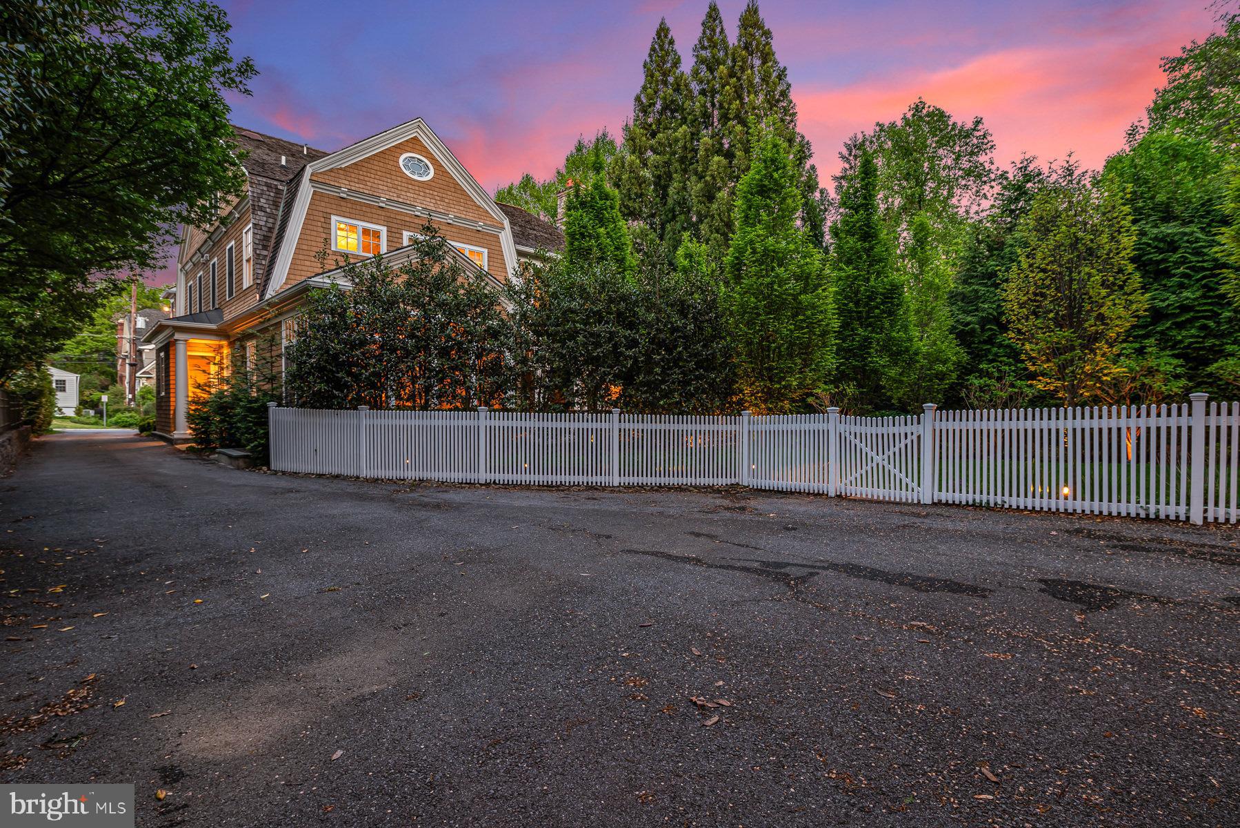 EDGEMOOR - Residential