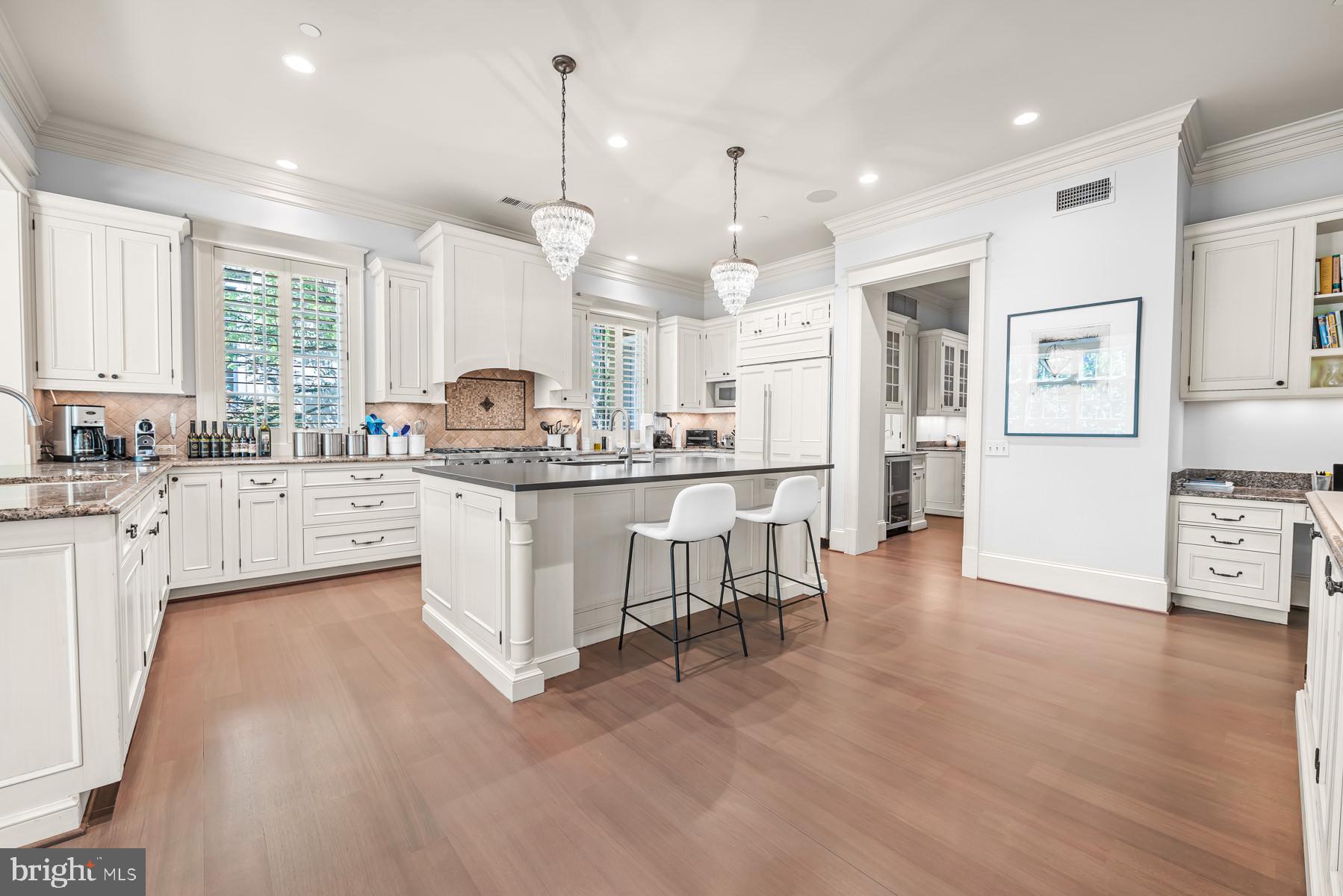 EDGEMOOR - Residential