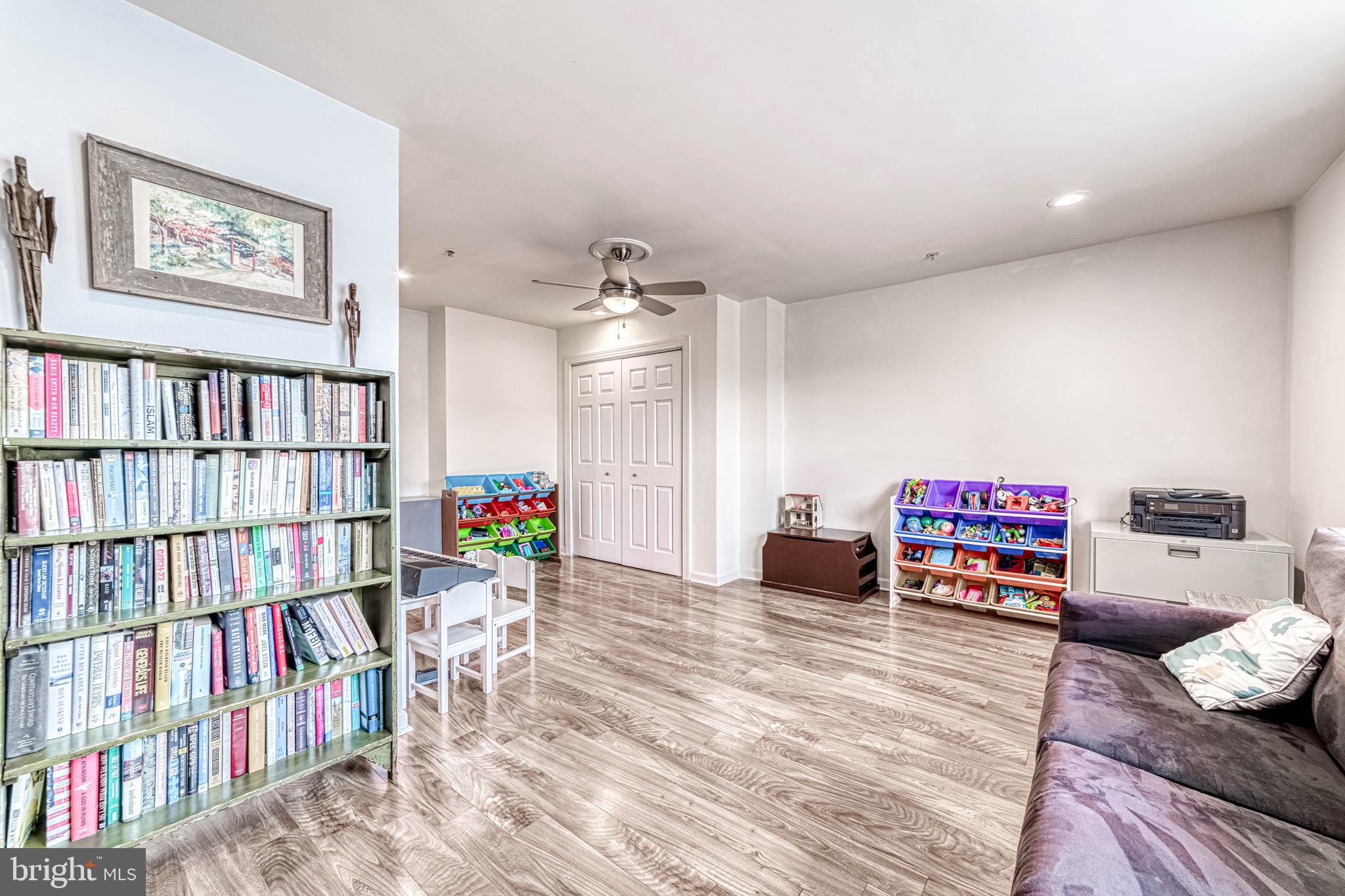 SUMMERS GROVE - Residential Lease