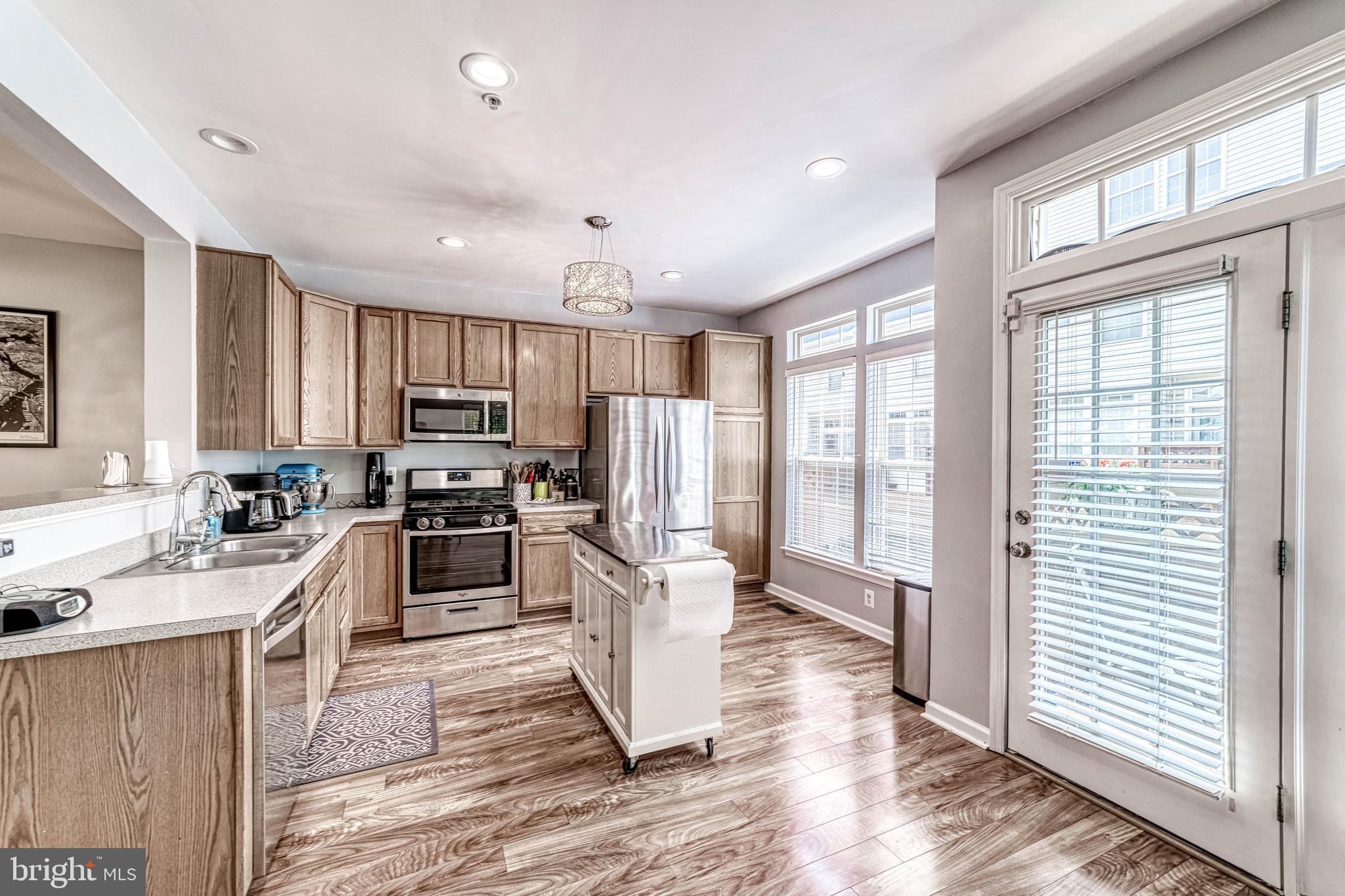 SUMMERS GROVE - Residential Lease