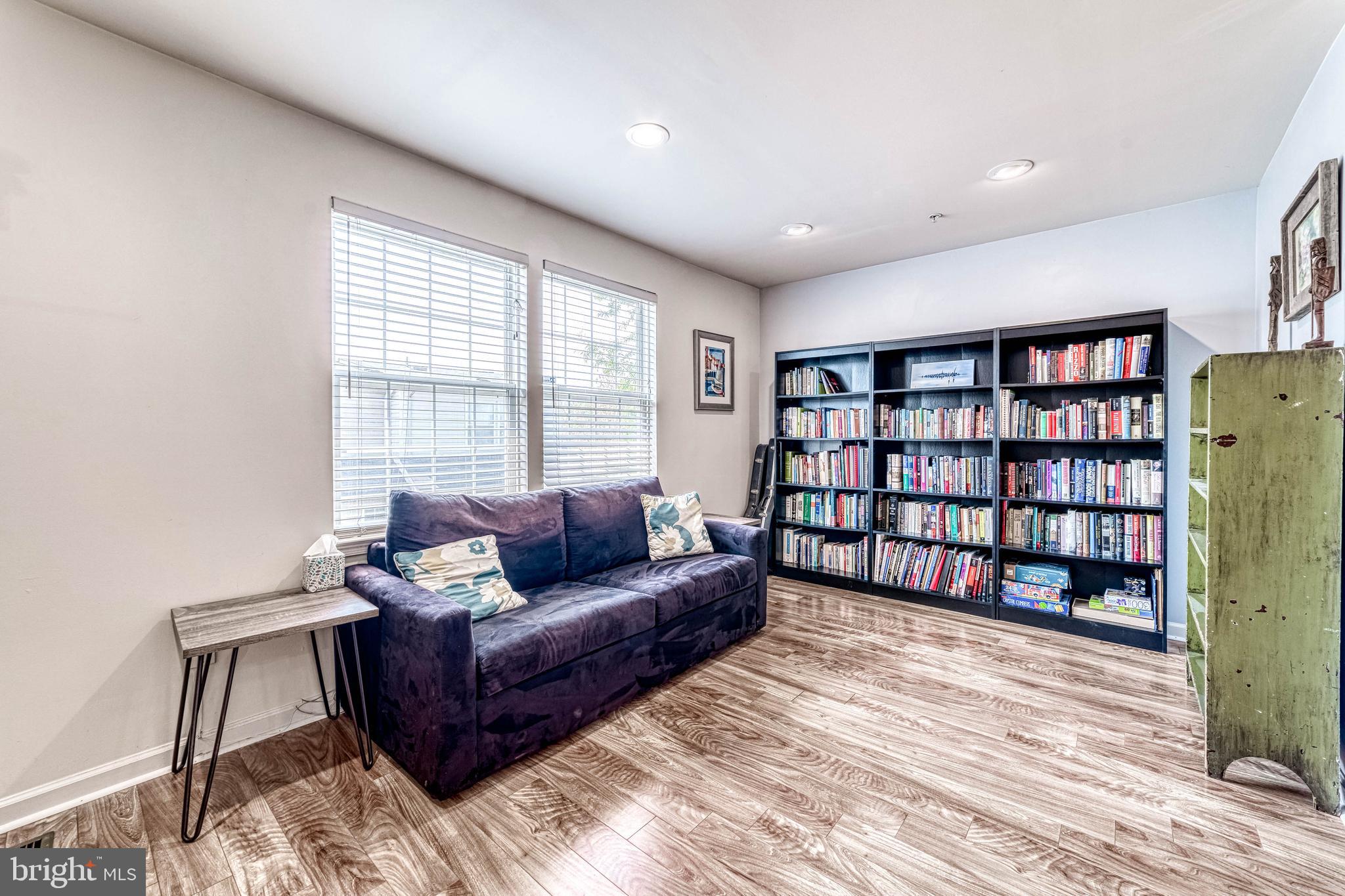 SUMMERS GROVE - Residential Lease