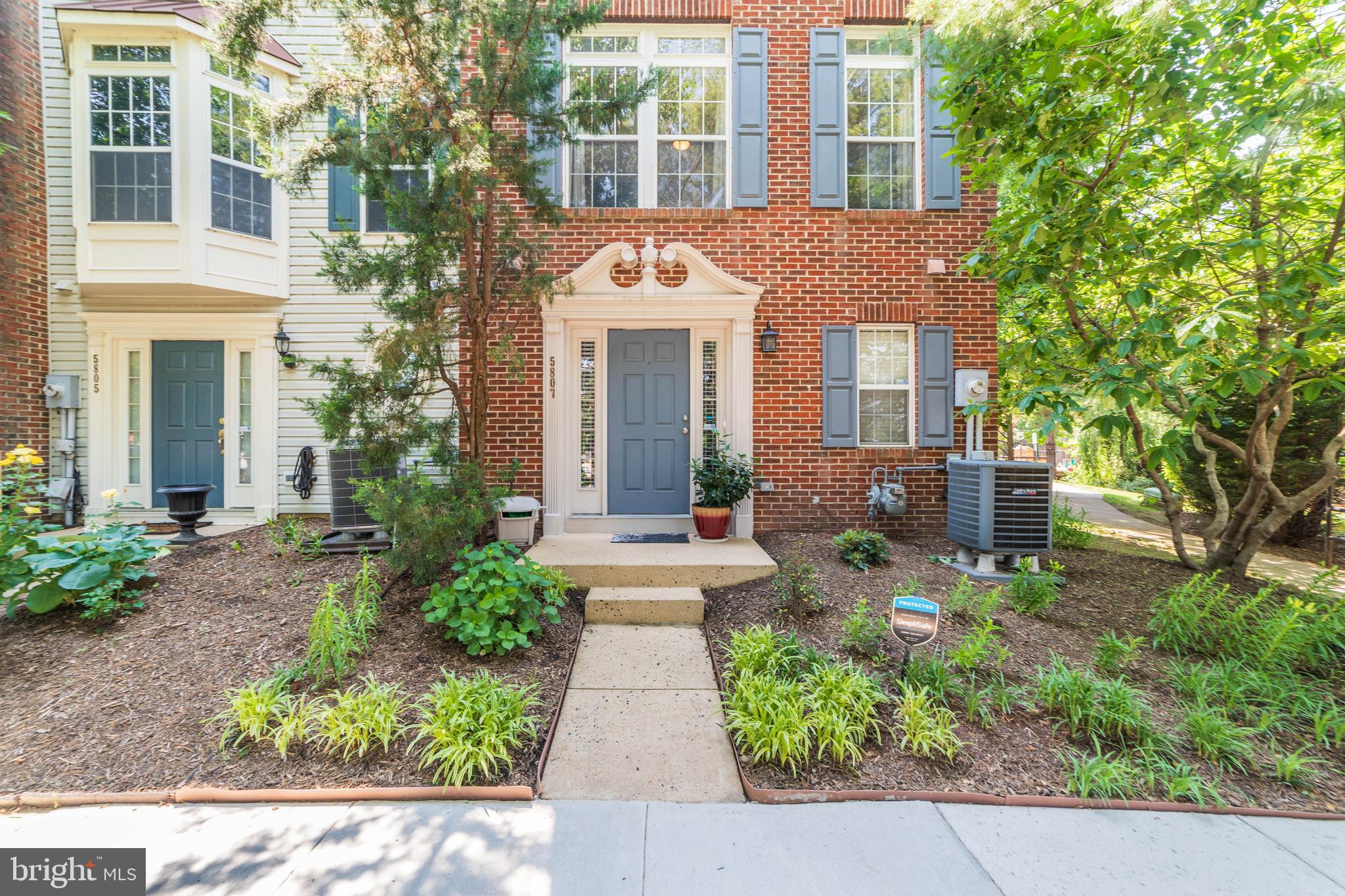 SUMMERS GROVE - Residential Lease