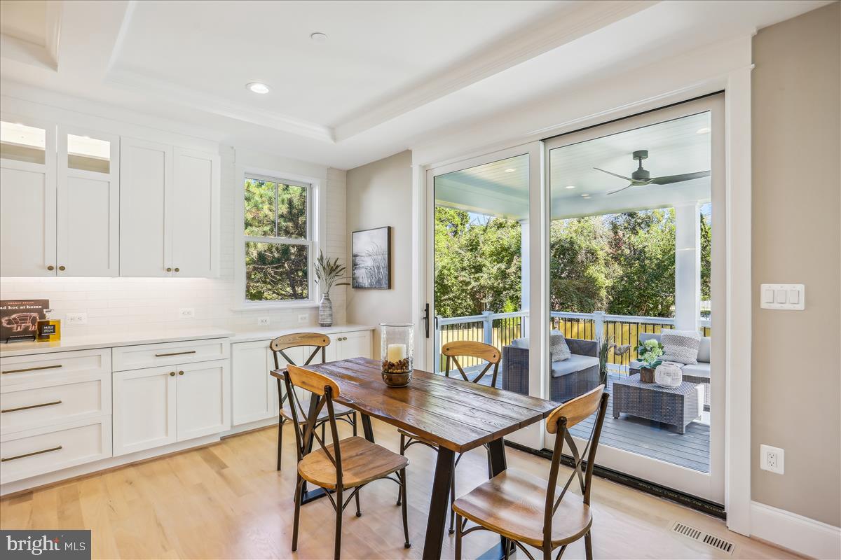 HENDRY ESTATES - Residential