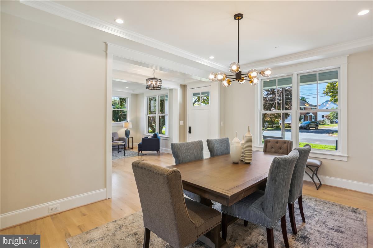 HENDRY ESTATES - Residential