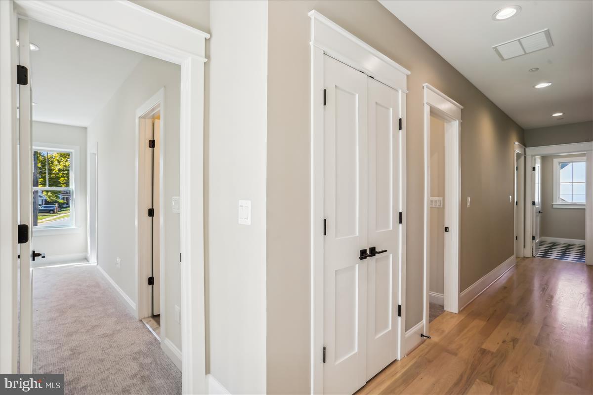 HENDRY ESTATES - Residential