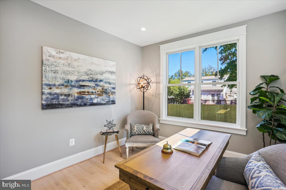 HENDRY ESTATES - Residential