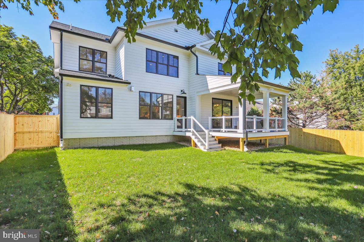 HENDRY ESTATES - Residential