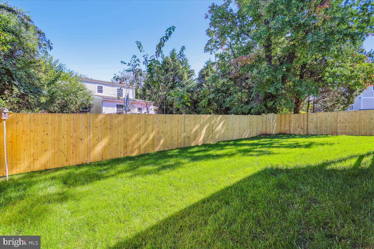 HENDRY ESTATES - Residential