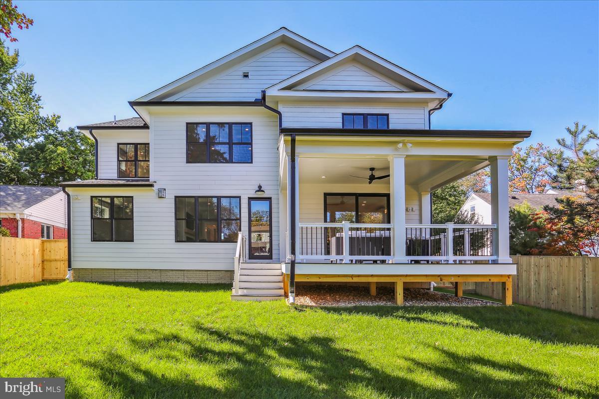 HENDRY ESTATES - Residential